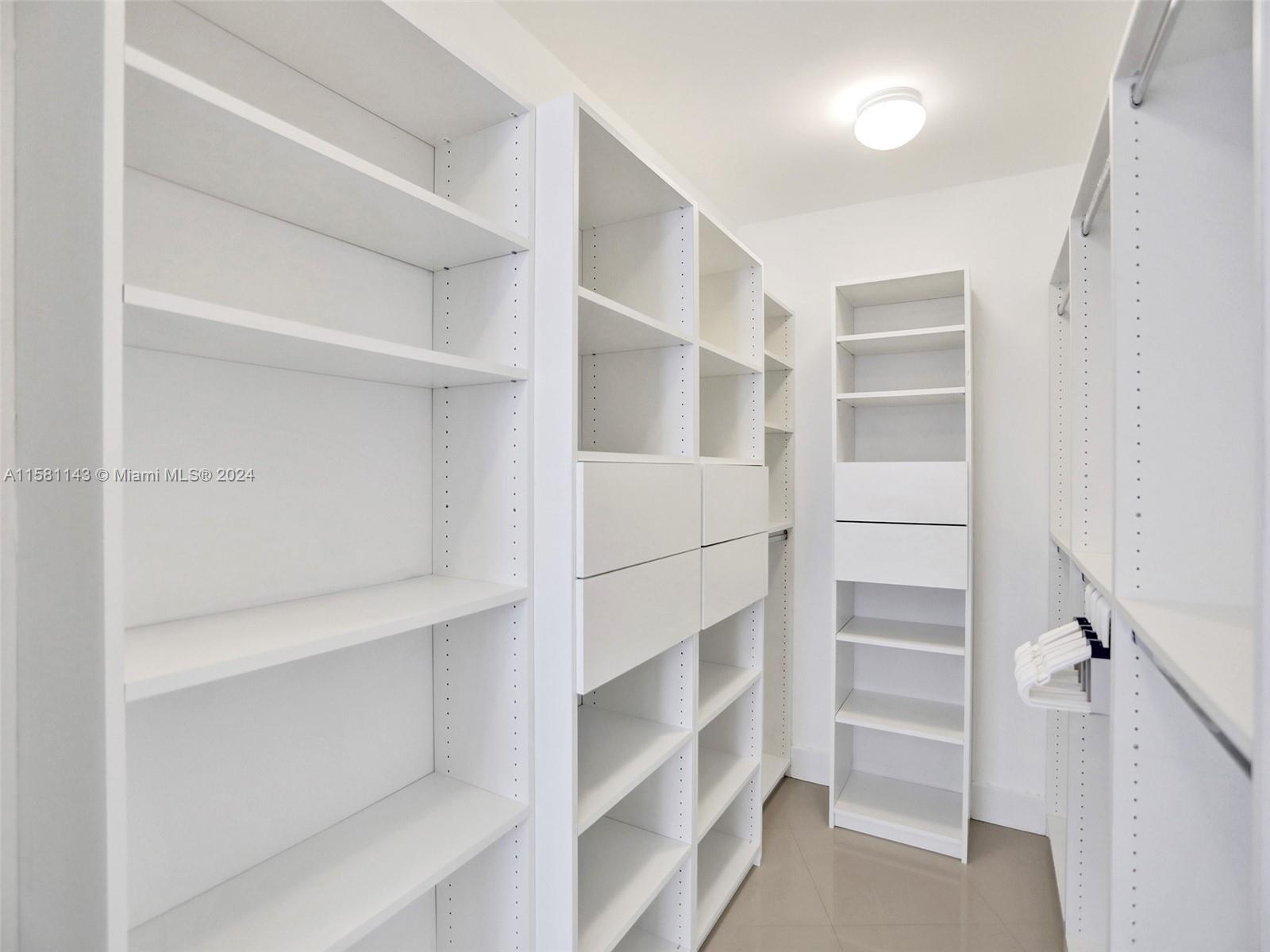 15901 Collins Ave #2807, Sunny Isles Beach FL 33160