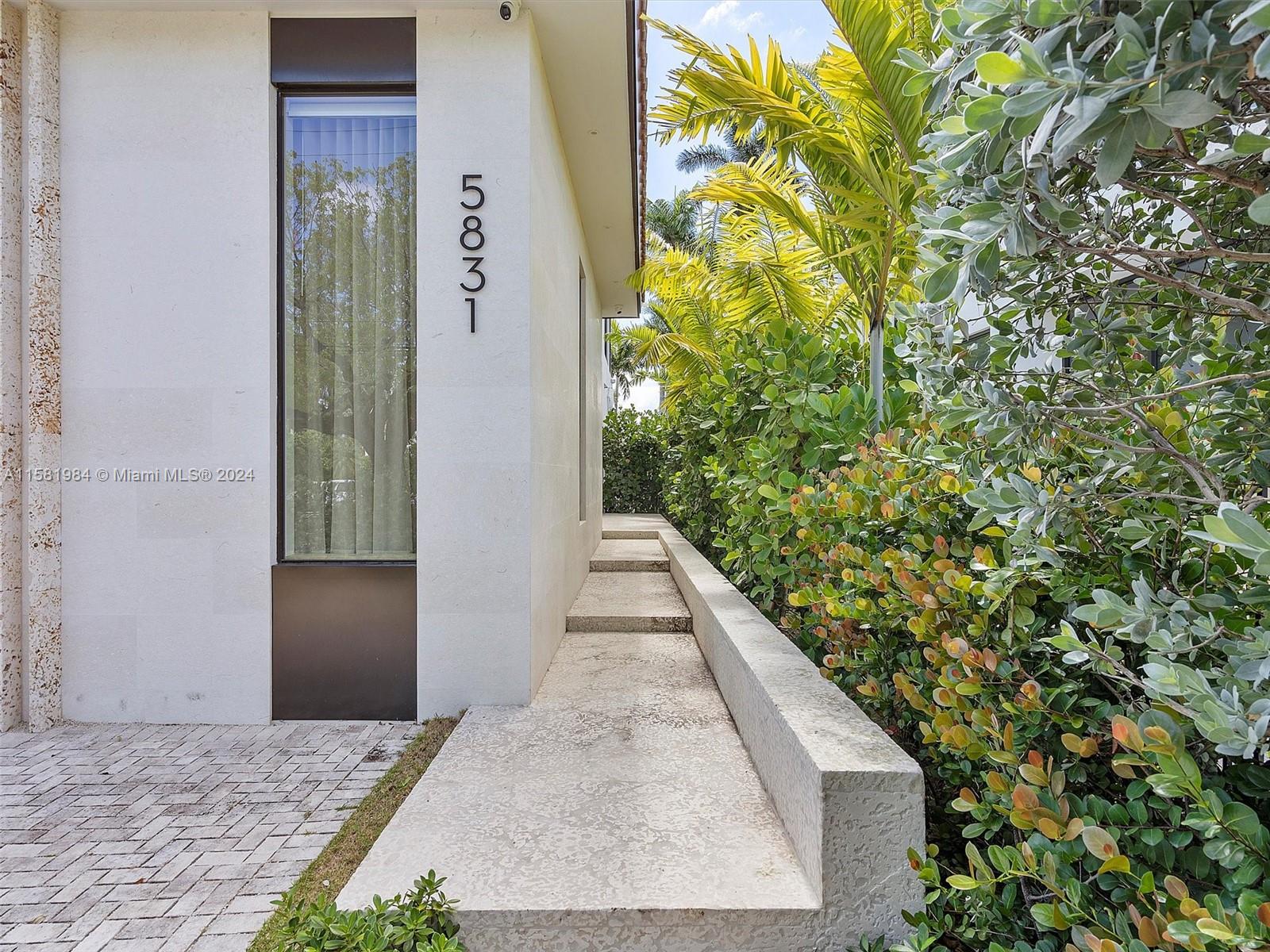 5831 Alton Rd, Miami Beach, Florida image 19