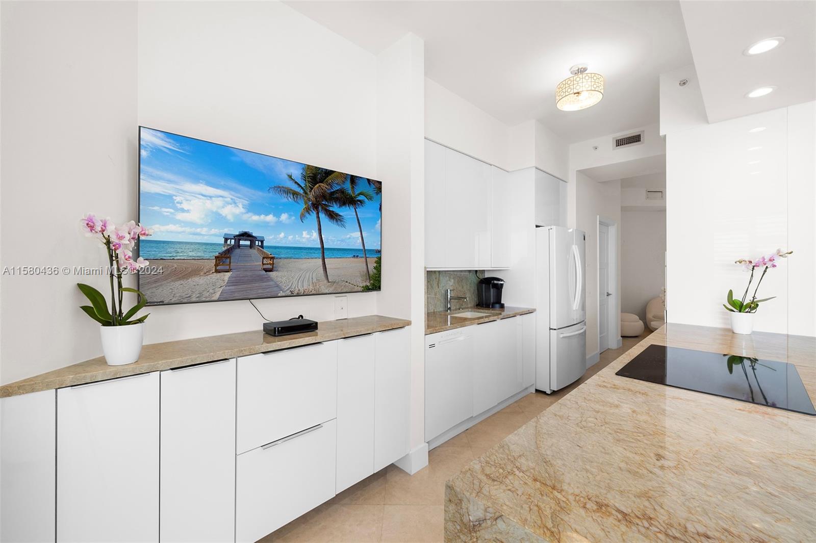 4779 Collins Ave #4002, Miami Beach FL 33140