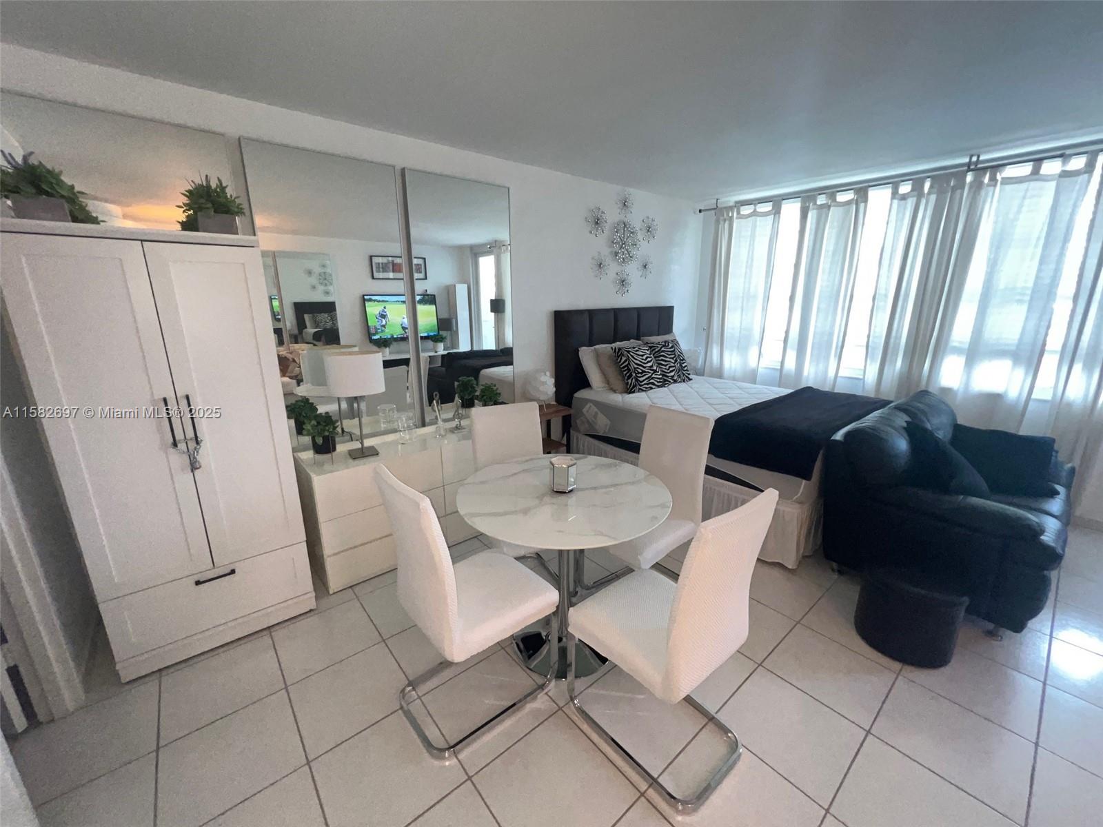 Listing Photo 11