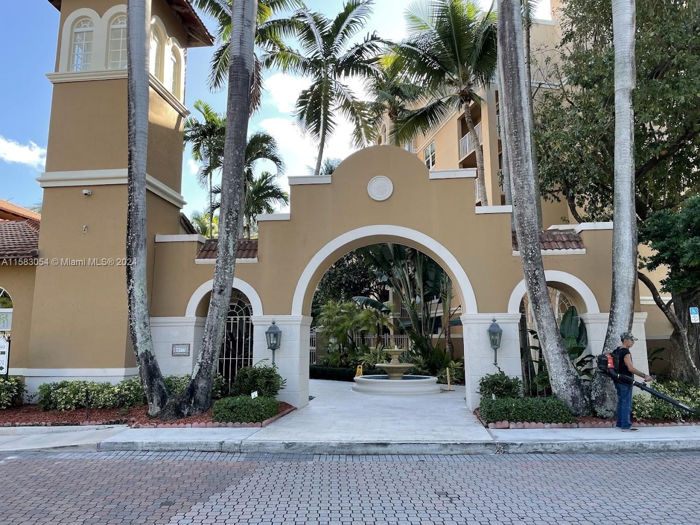 19501 E Country Club Dr #9204, Aventura FL 33180