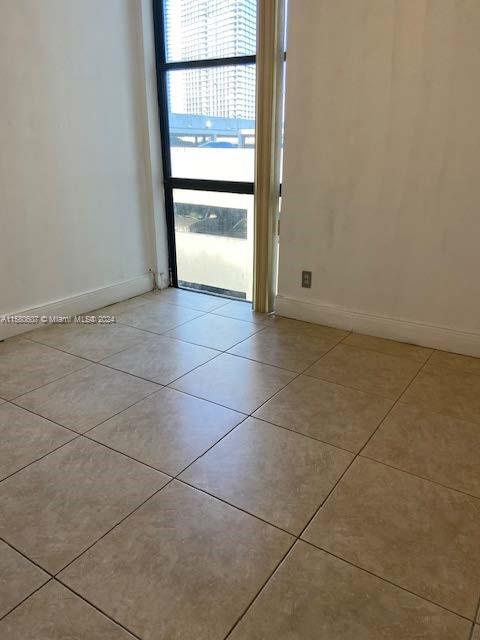 16909 N Bay Rd #310, Sunny Isles Beach, Florida image 24