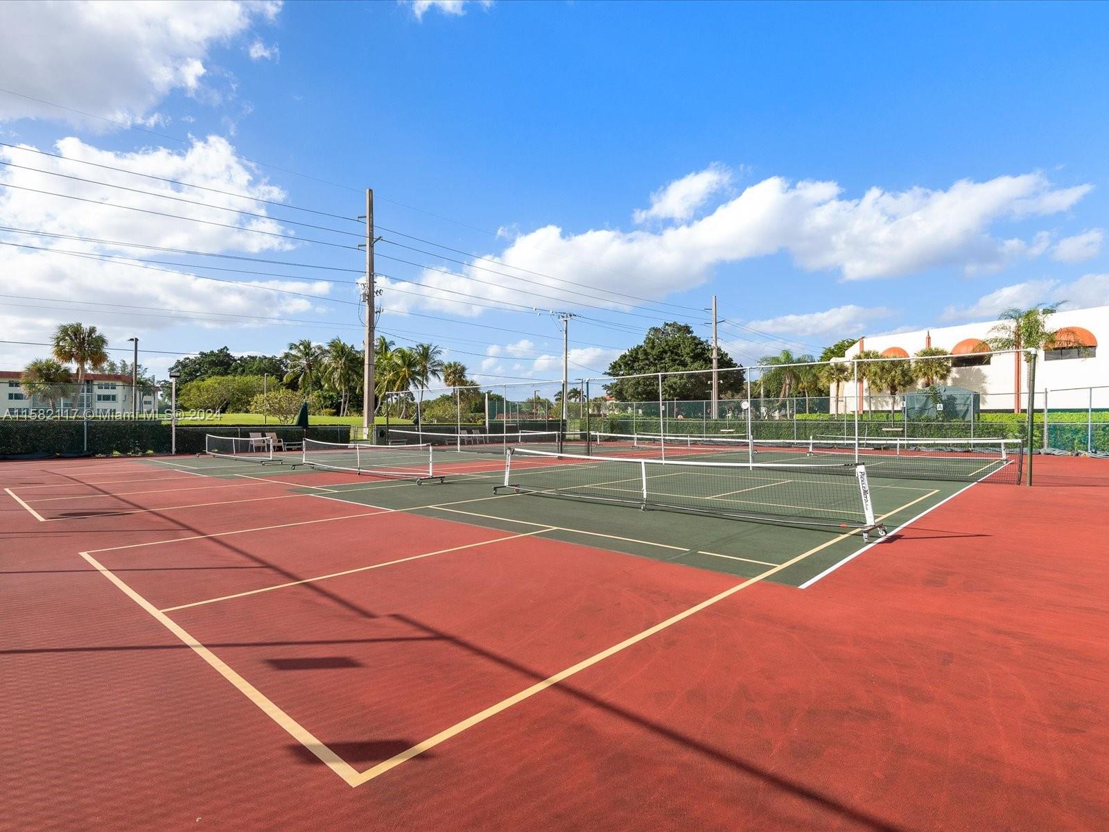 830 S Hollybrook Dr #302, Pembroke Pines, Florida image 34