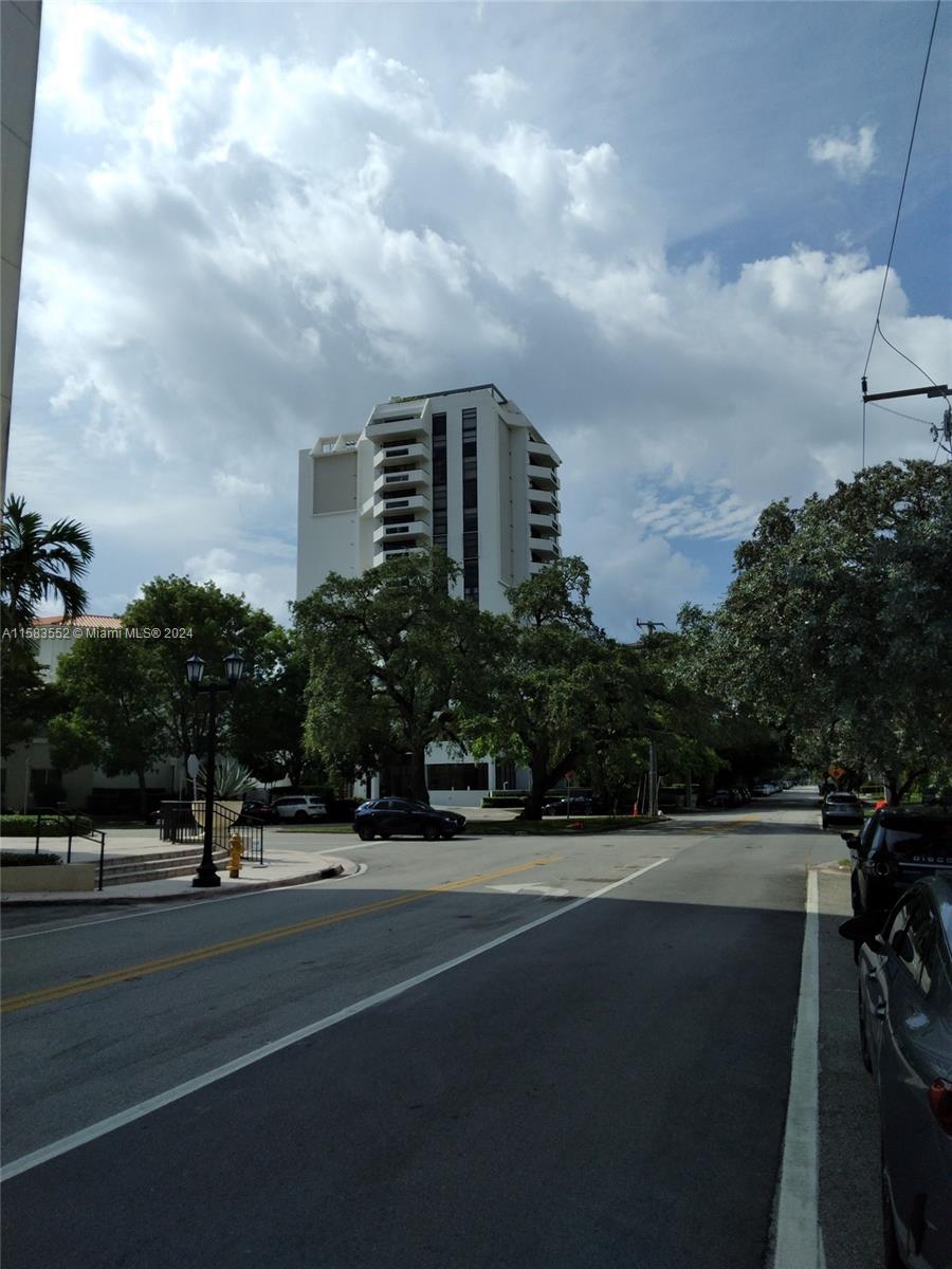 911 Ponce De Leon Blvd #904, Coral Gables, Florida image 11