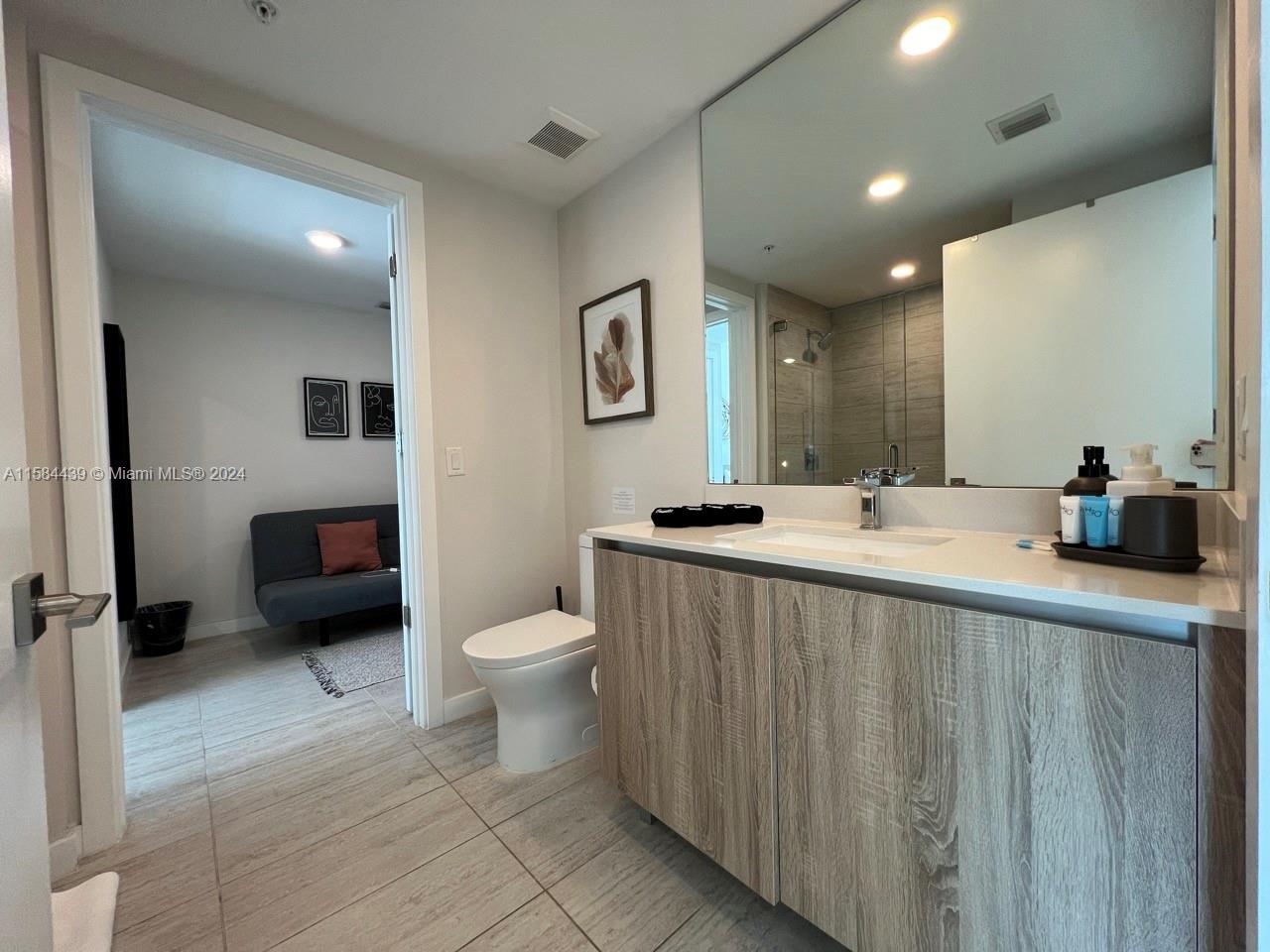 3900 Biscayne Blvd #N-1005, Miami FL 33137