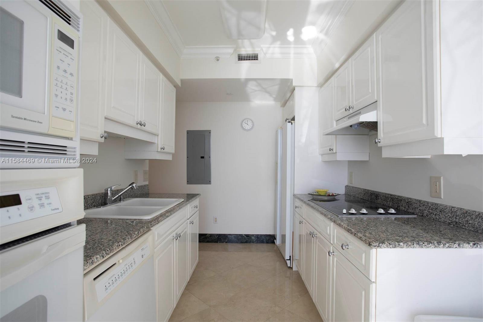 4779 Collins Ave #3301, Miami Beach FL 33140