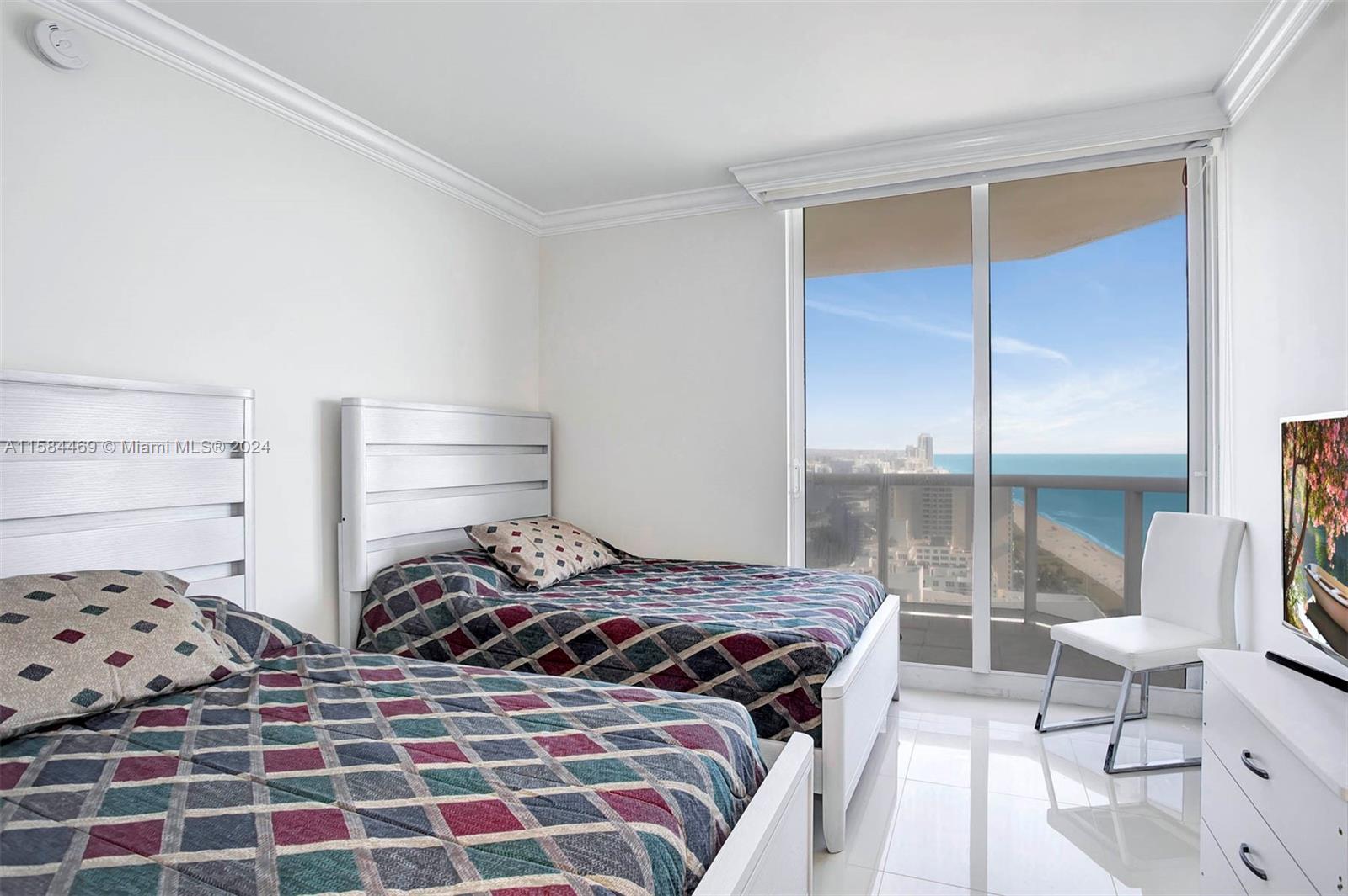 4779 Collins Ave #3301, Miami Beach FL 33140