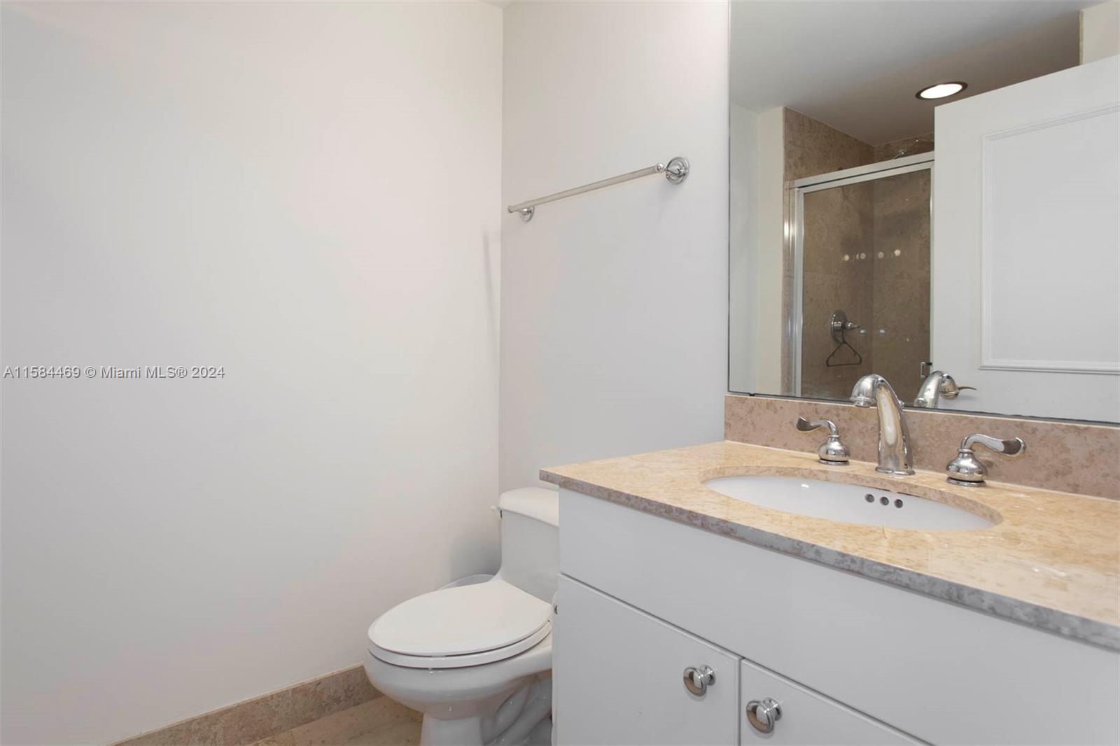4779 Collins Ave #3301, Miami Beach FL 33140