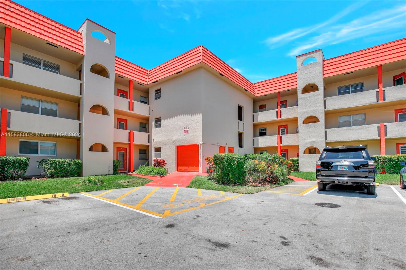 3001 E Sunrise Lakes Dr #203, Sunrise, Florida image 2