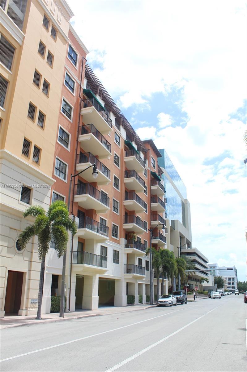 100 Andalusia Ave #PH-12, Coral Gables FL 33134