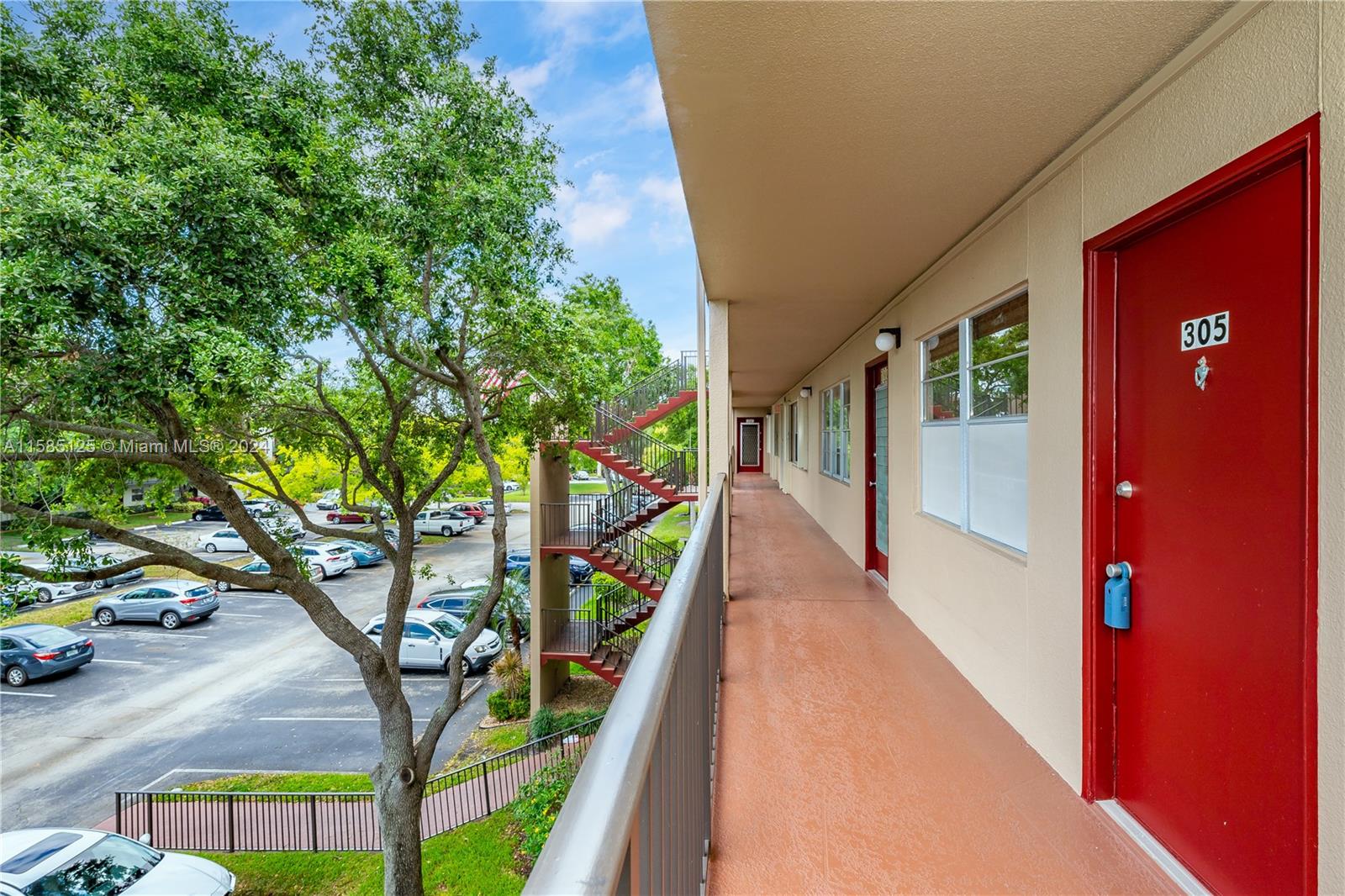 801 SW 133rd Ter #305K, Pembroke Pines, Florida image 1