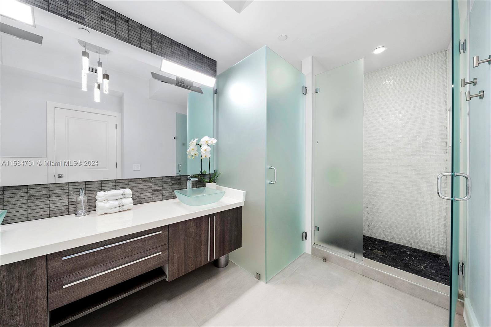 4775 Collins Ave #PH  4104, Miami Beach FL 33140