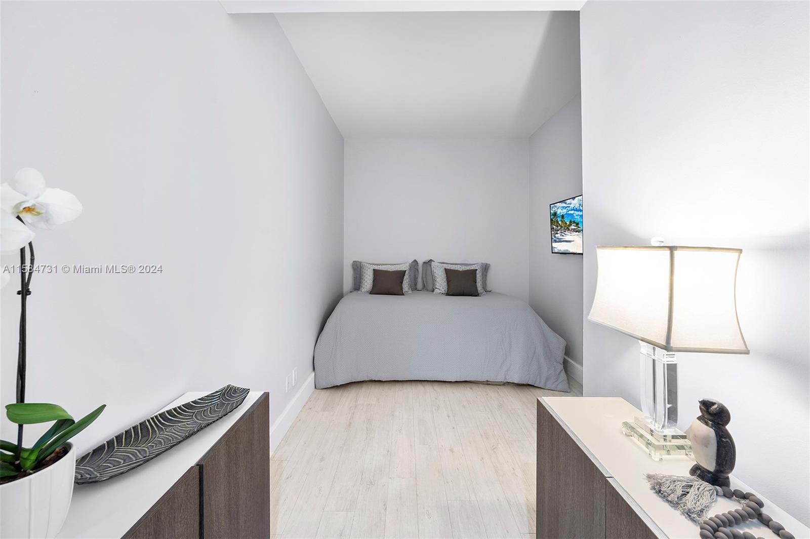 4775 Collins Ave #PH  4104, Miami Beach FL 33140