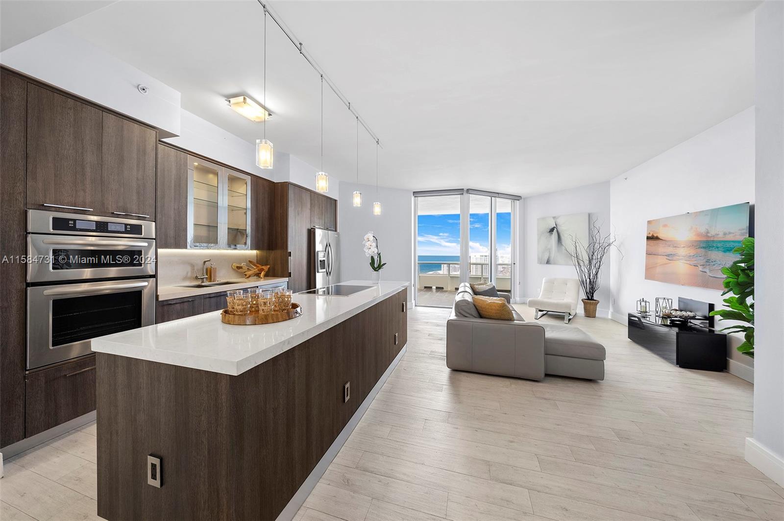 4775 Collins Ave #PH  4104, Miami Beach FL 33140