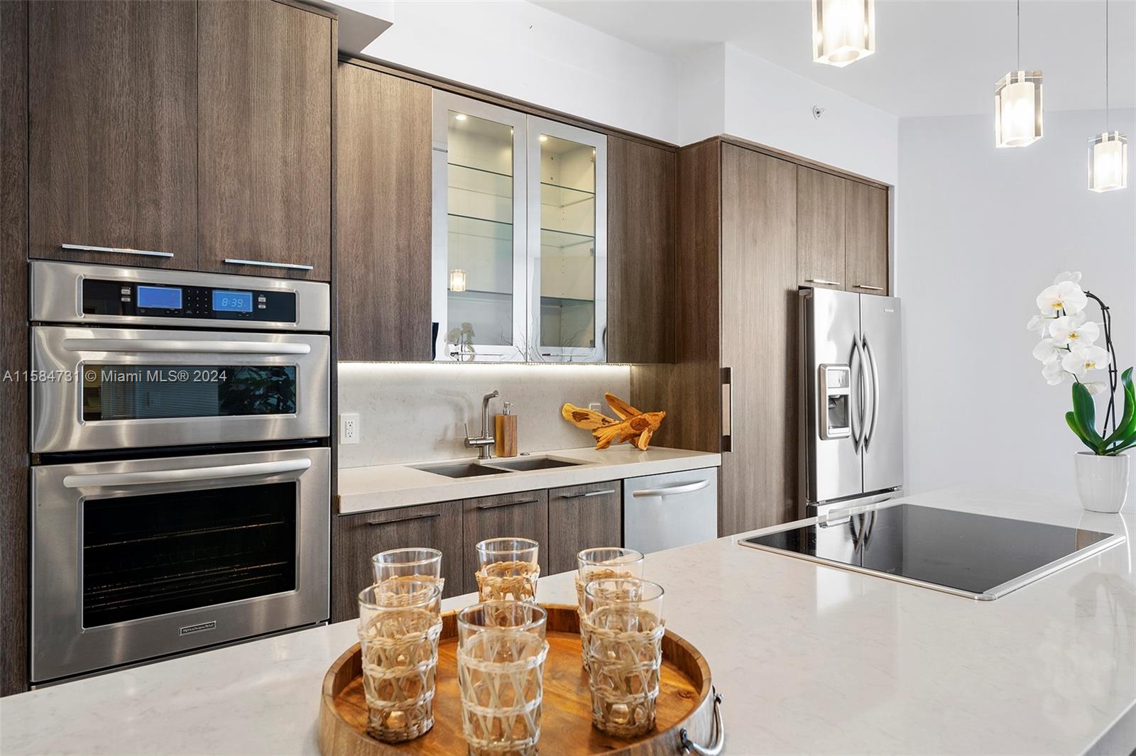 4775 Collins Ave #PH  4104, Miami Beach FL 33140