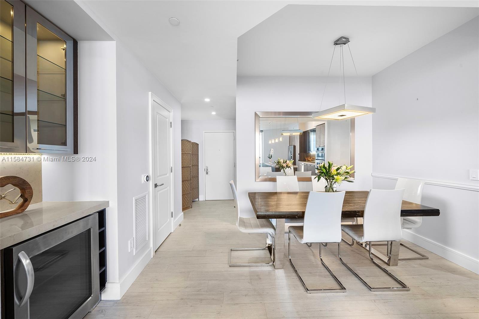 4775 Collins Ave #PH  4104, Miami Beach FL 33140