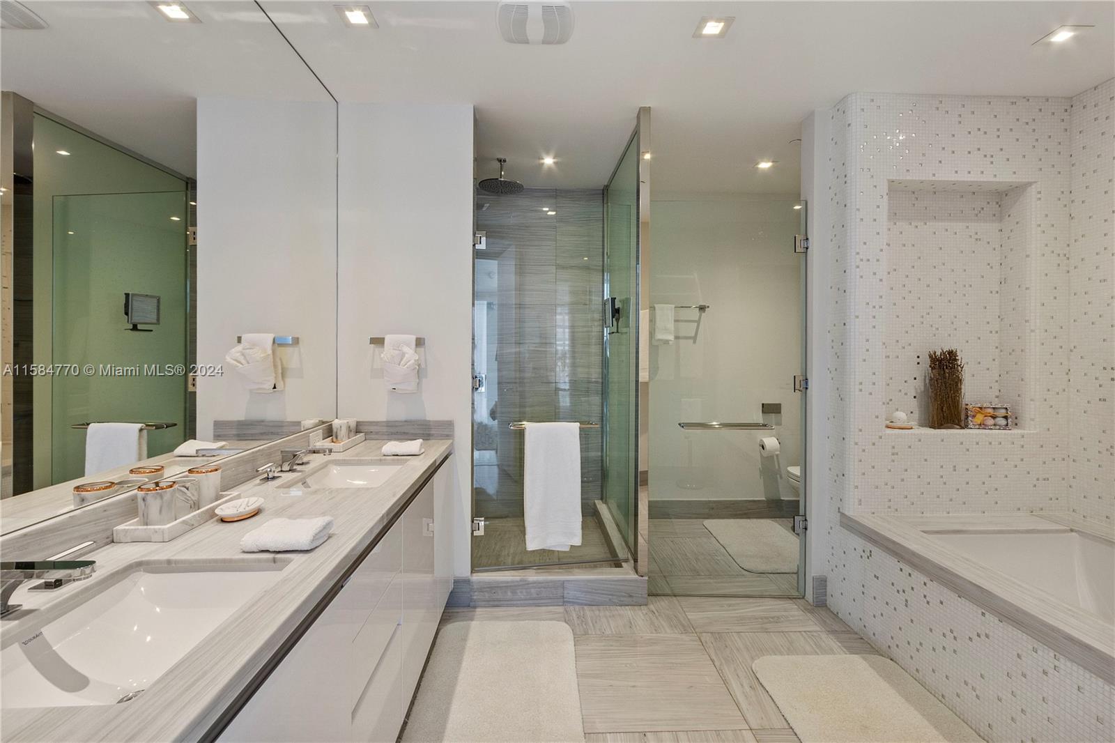 16901 Collins Ave #1901, Sunny Isles Beach FL 33160