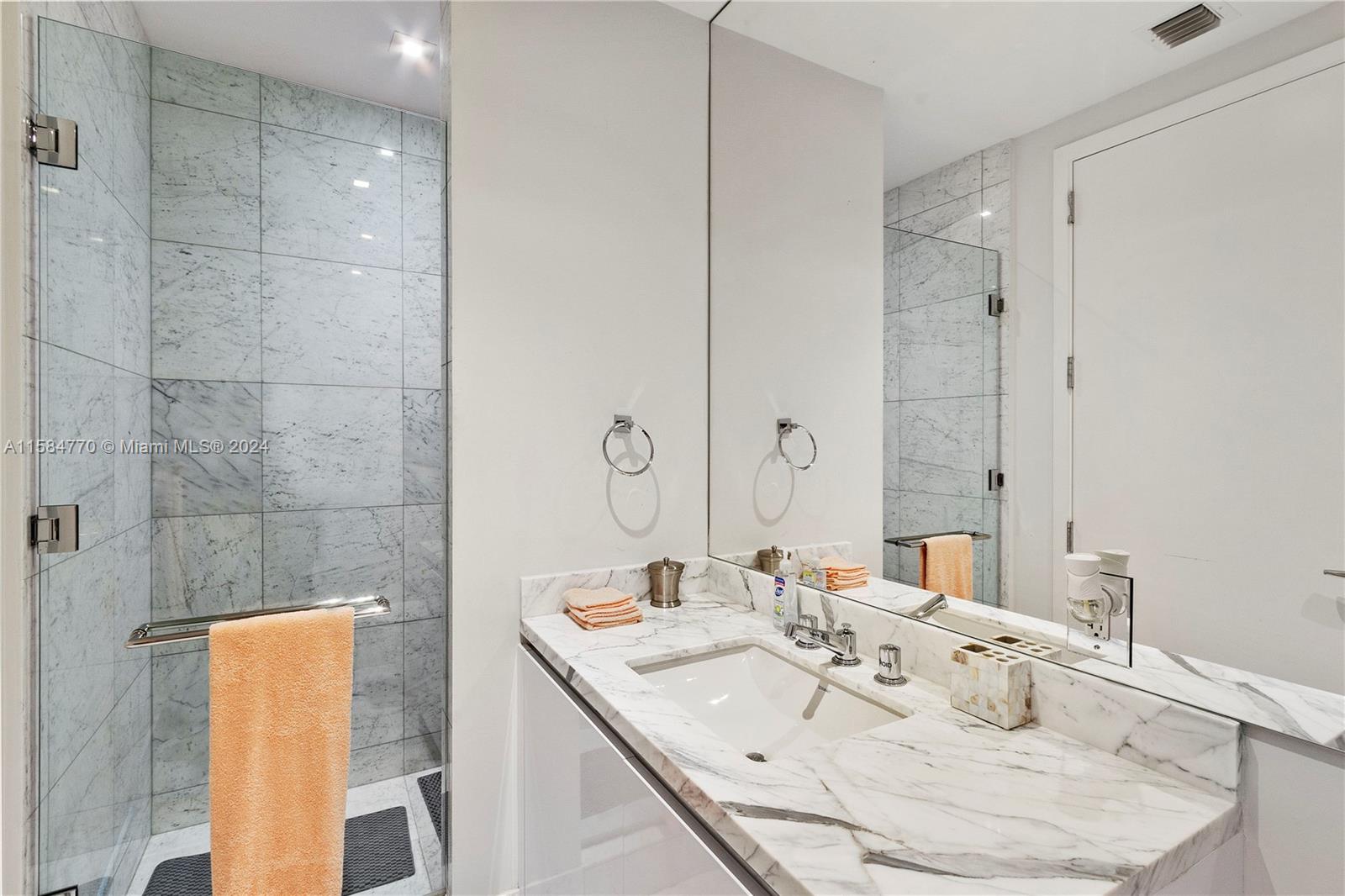 16901 Collins Ave #1901, Sunny Isles Beach FL 33160