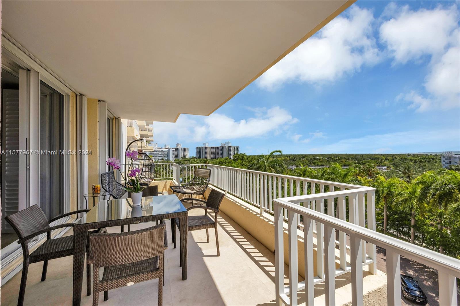 789 Crandon Blvd #605, Key Biscayne, Florida image 2