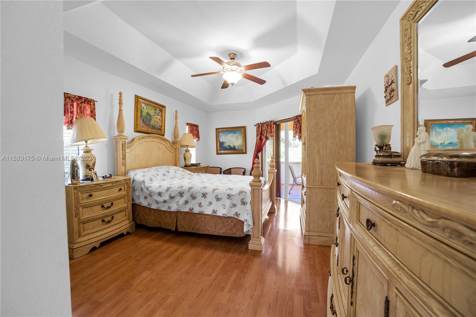 Listing Photo 11
