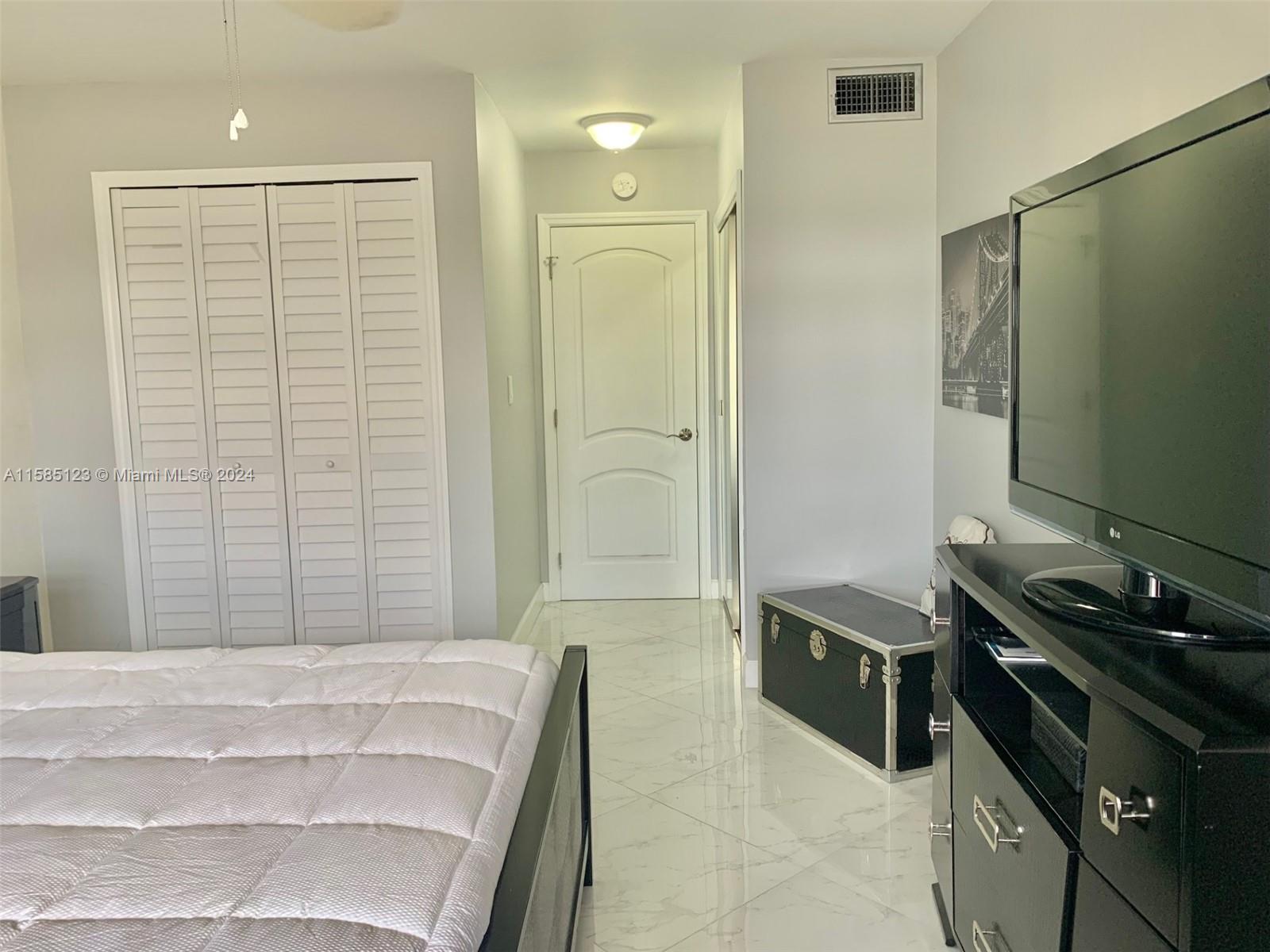 300 Diplomat Pkwy #517, Hallandale Beach, Florida image 39