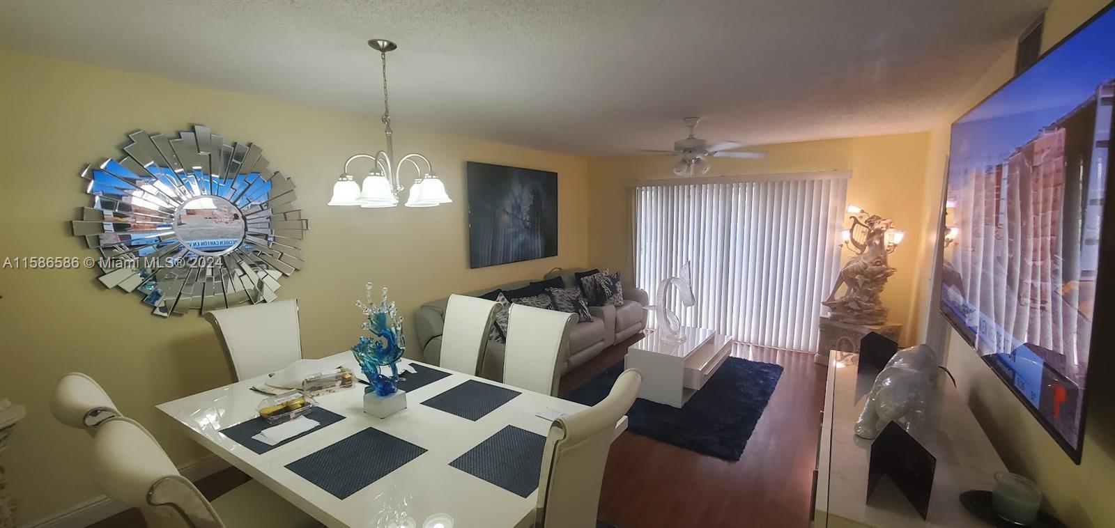 Residential, Pembroke Pines, Florida image 3