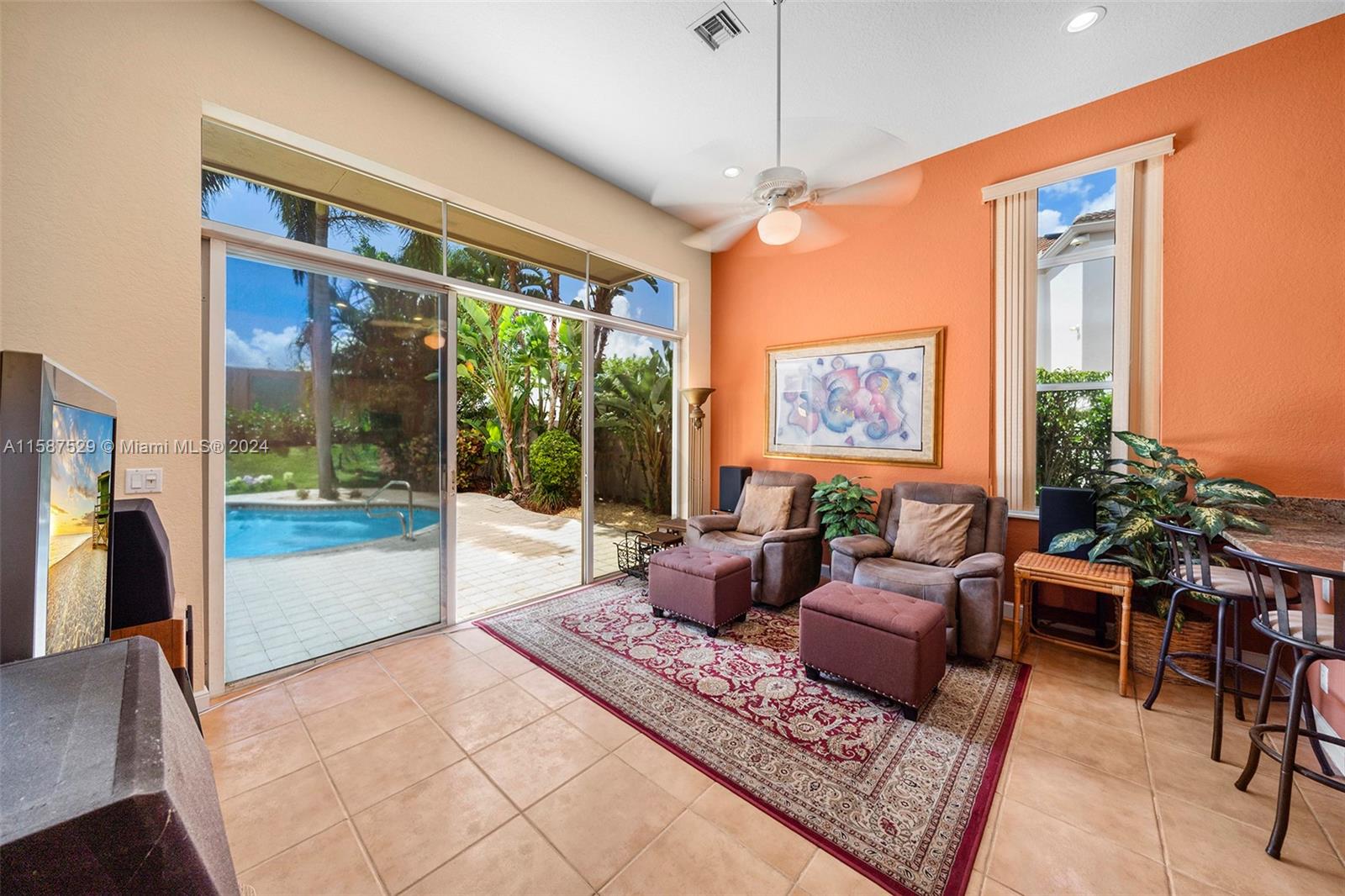 Listing Photo 11