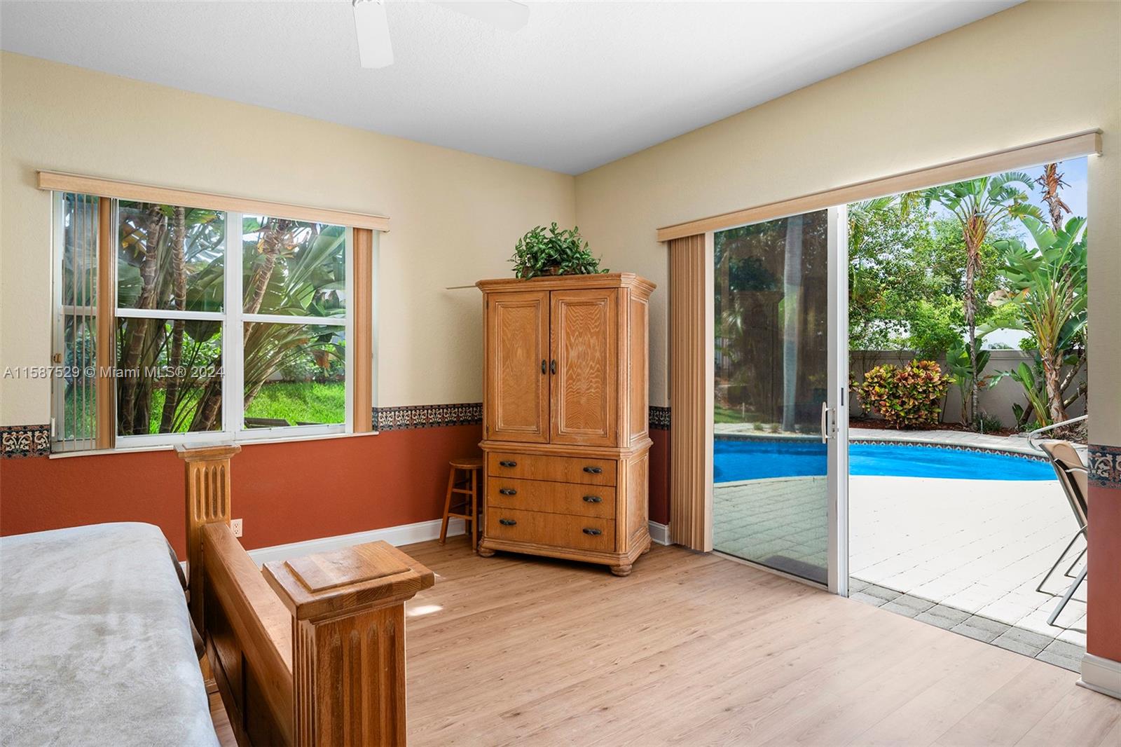 Listing Photo 17