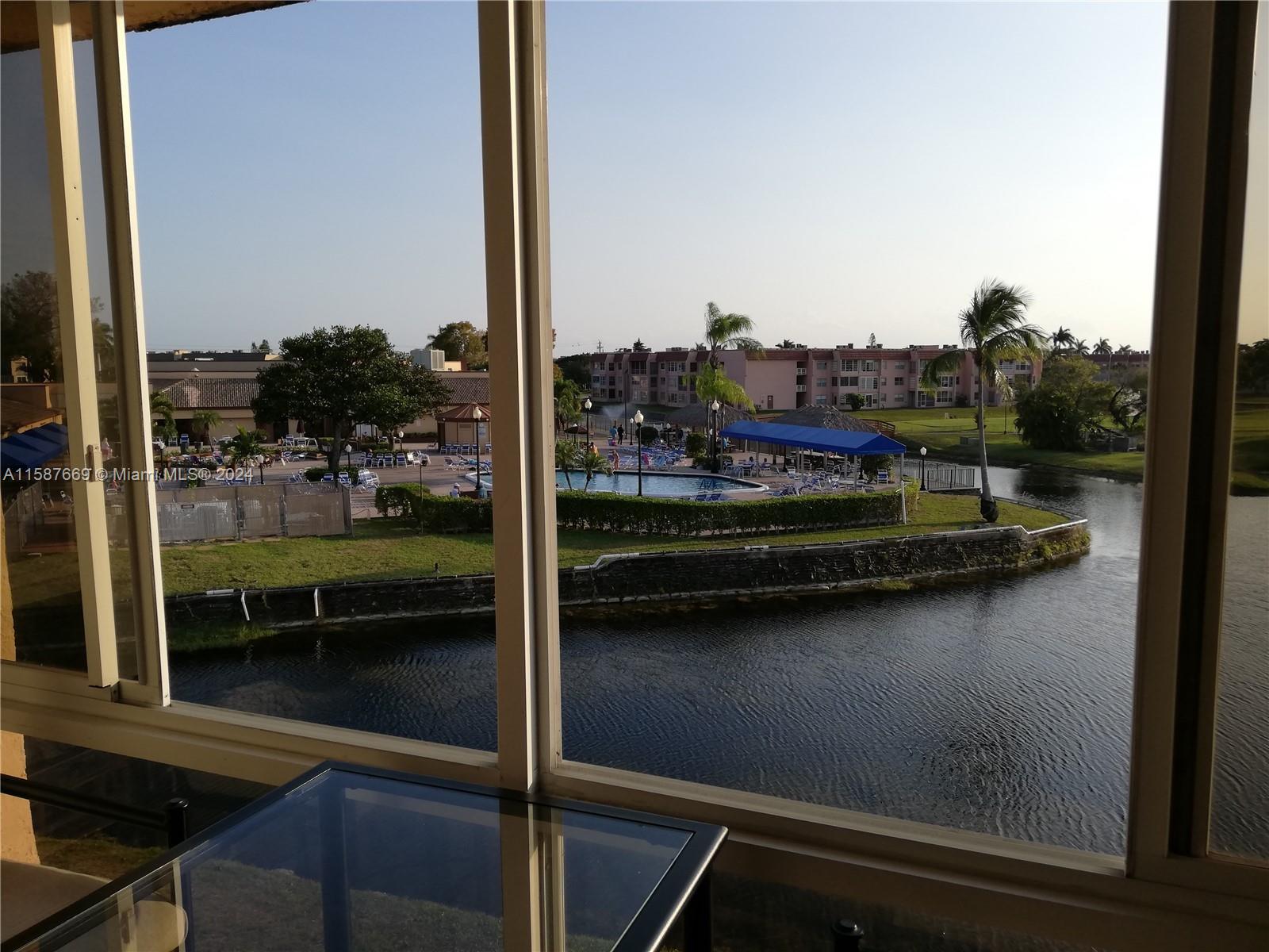 9201 Sunrise Lakes Blvd #306, Sunrise, Florida image 16