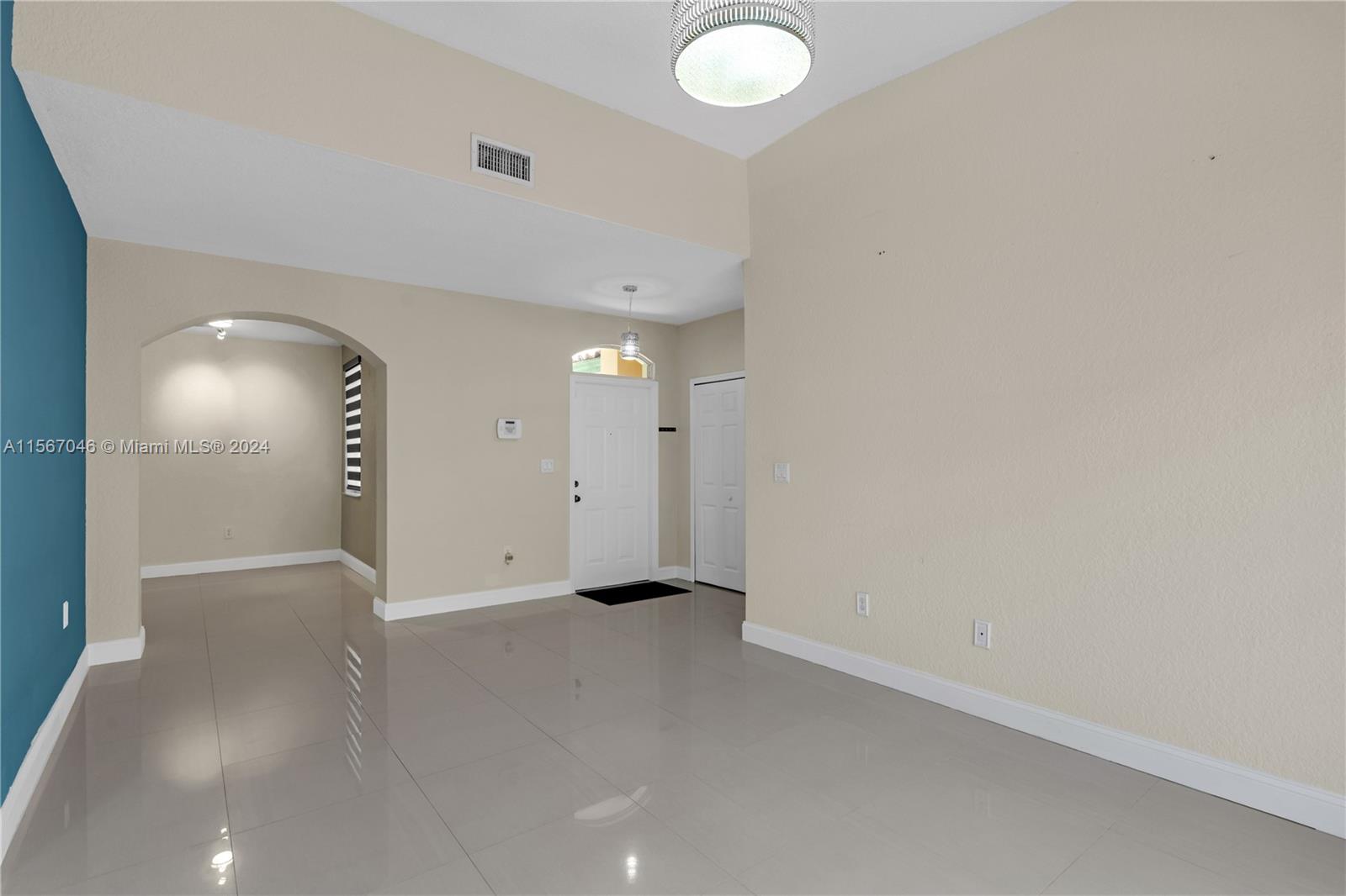 8369 NW 143rd St, Miami Lakes, Florida image 11