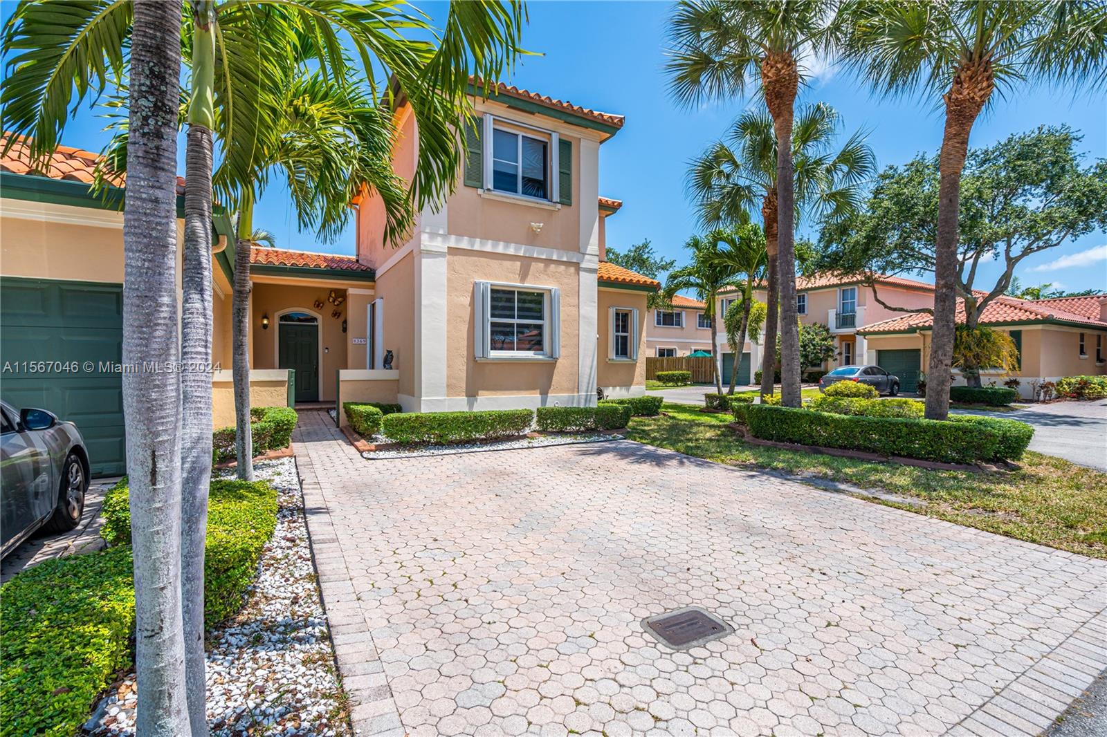 8369 NW 143rd St, Miami Lakes, Florida image 2