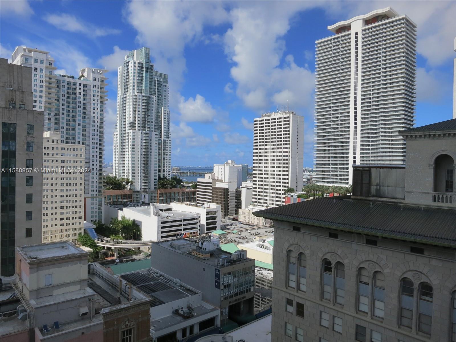 Listing Photo 11