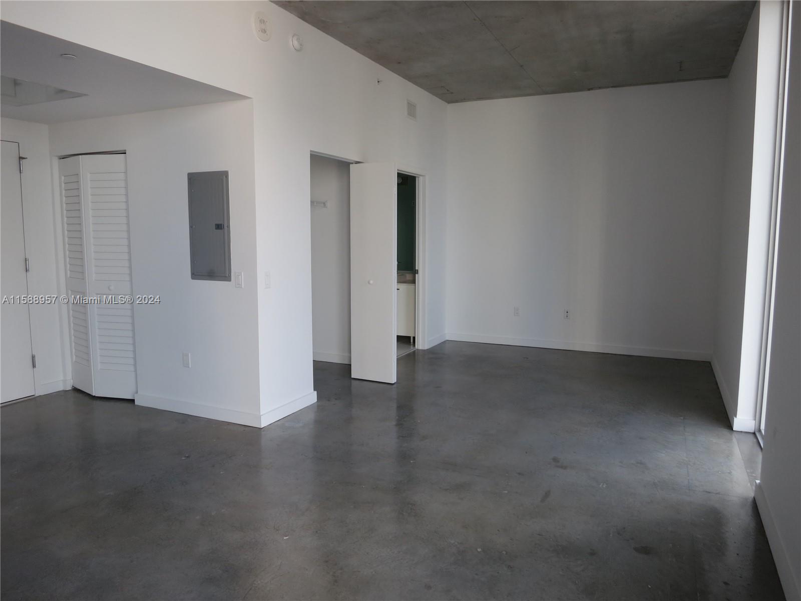 151 SE 1 St #1704, Miami, Florida image 9