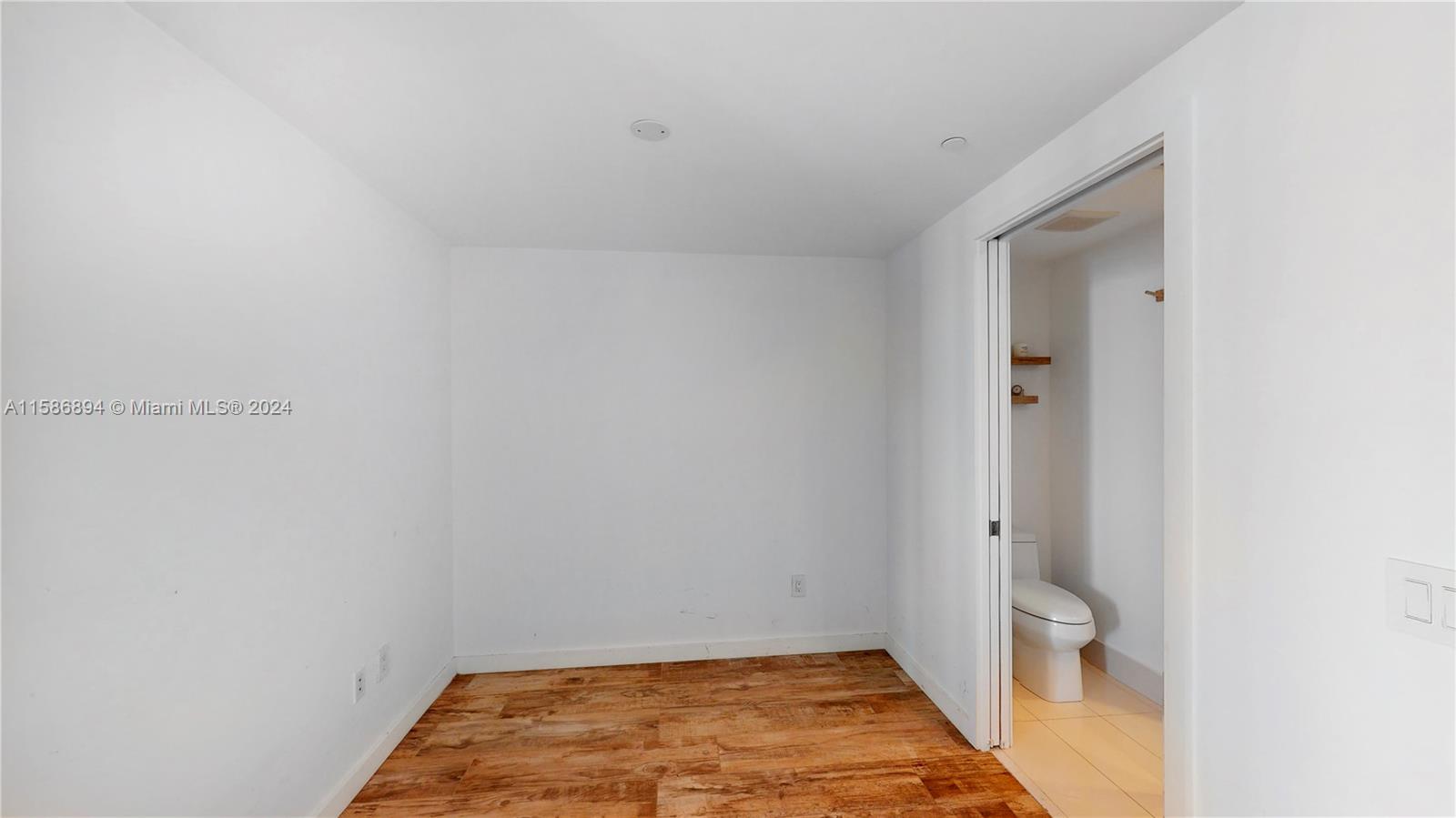 Listing Photo 7