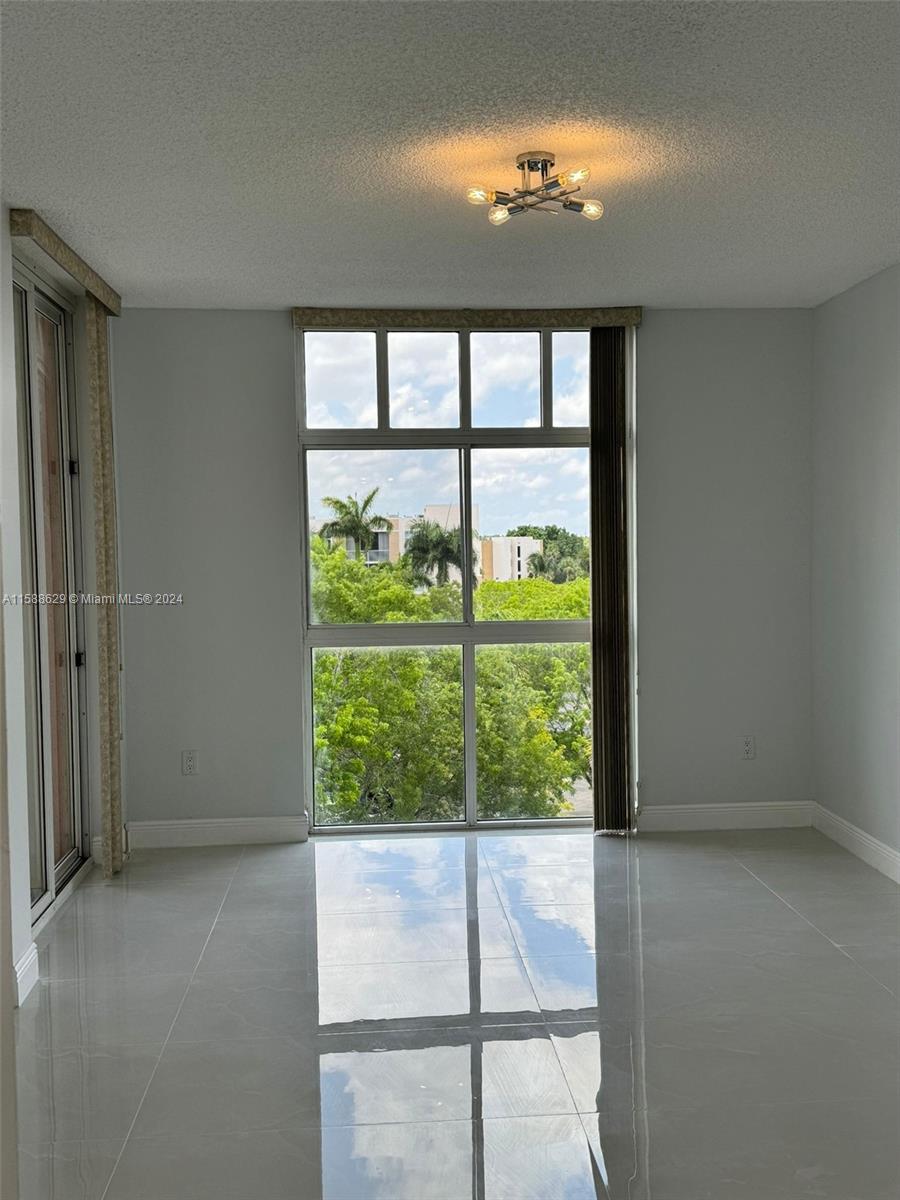 9805 NW 52nd St #503, Doral, Florida image 23