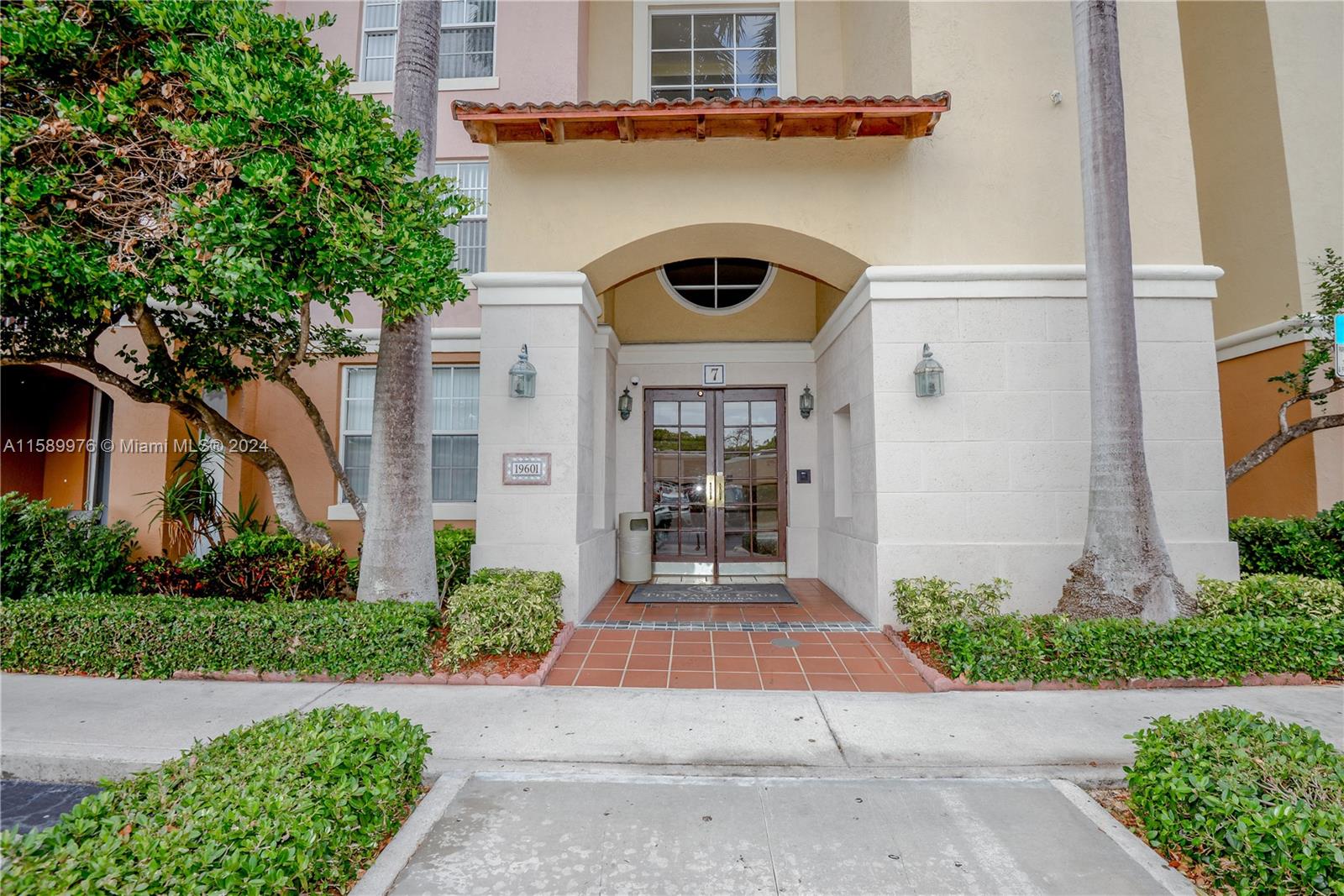 19601 E Country Club Dr #7103, Aventura FL 33180