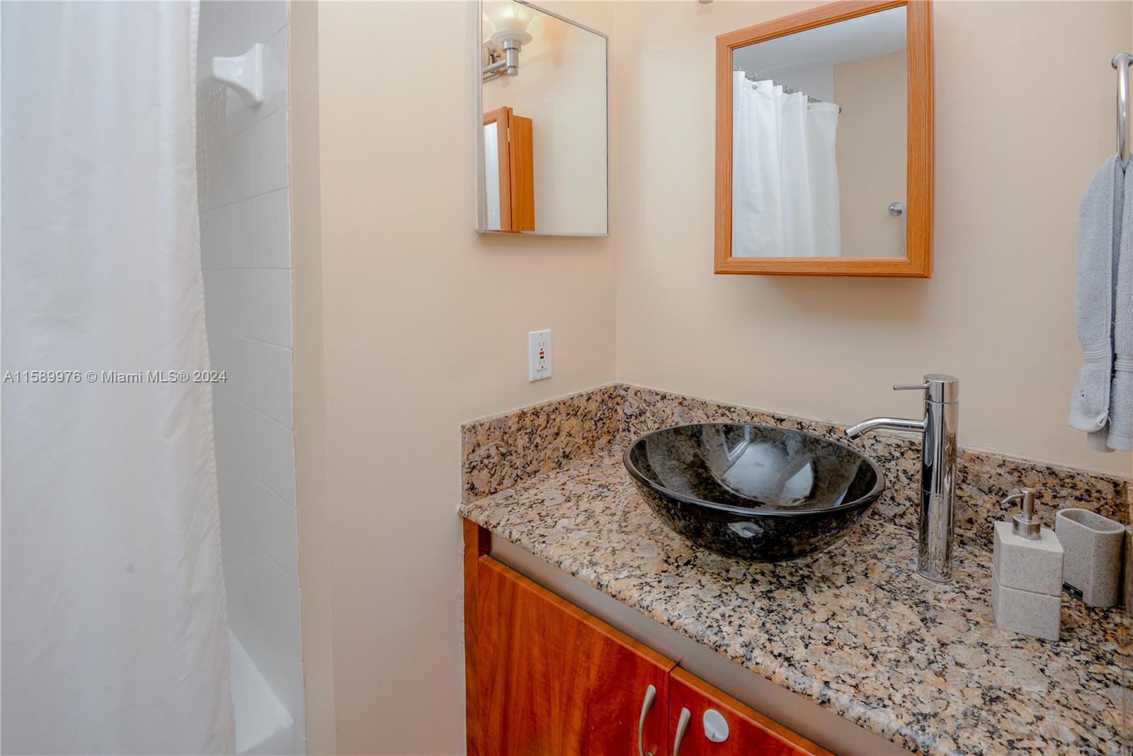 19601 E Country Club Dr #7103, Aventura FL 33180