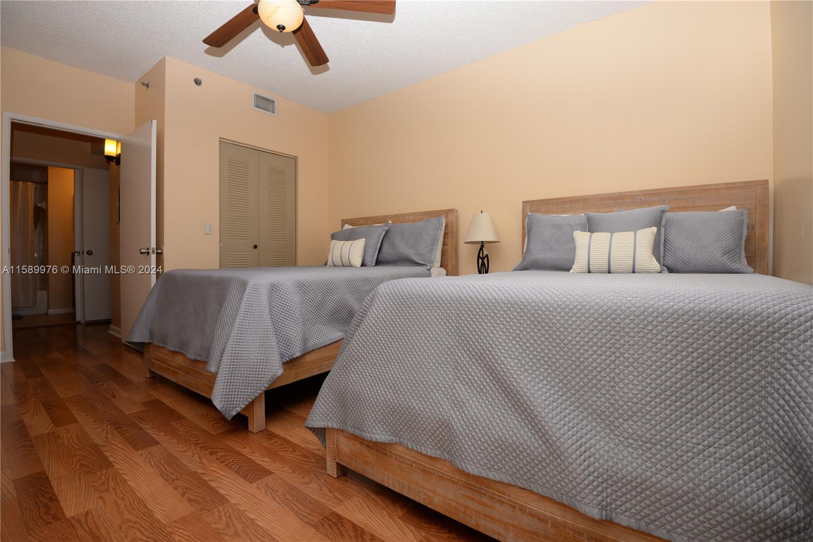 19601 E Country Club Dr #7103, Aventura FL 33180