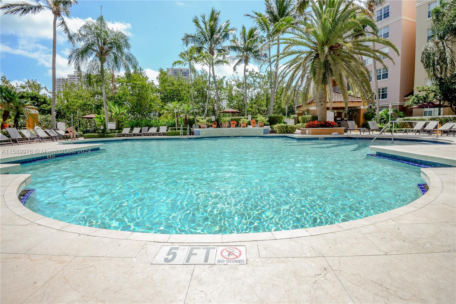 19601 E Country Club Dr #7103, Aventura FL 33180