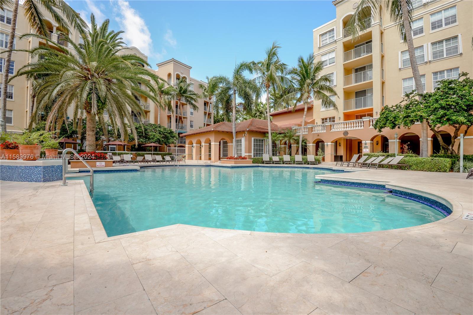 19601 E Country Club Dr #7103, Aventura FL 33180