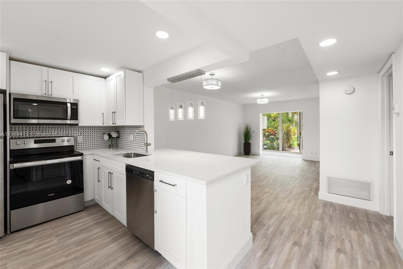 2300 NE 1st Ln #106, Boynton Beach, Florida image 1