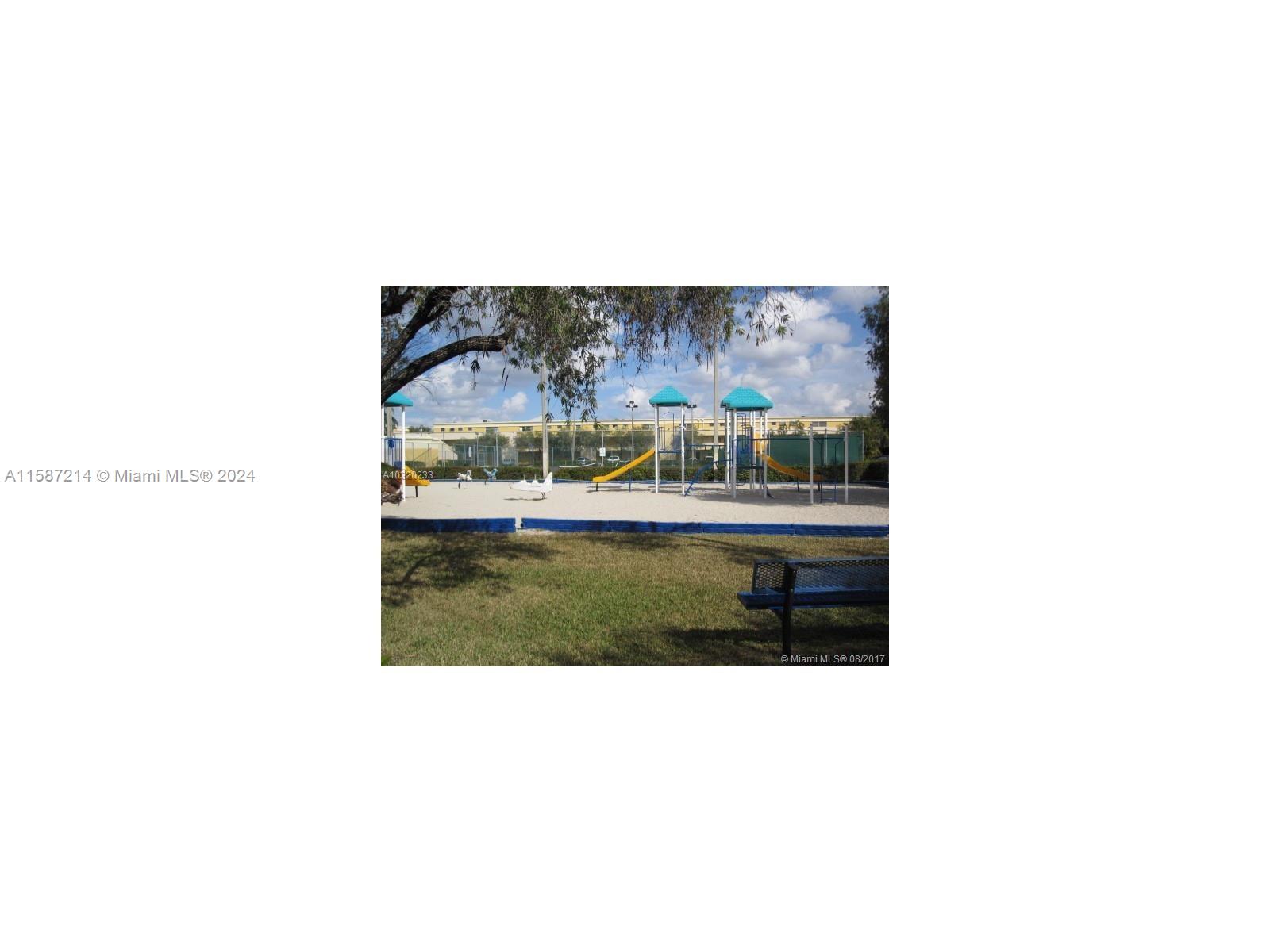 Listing Photo 14