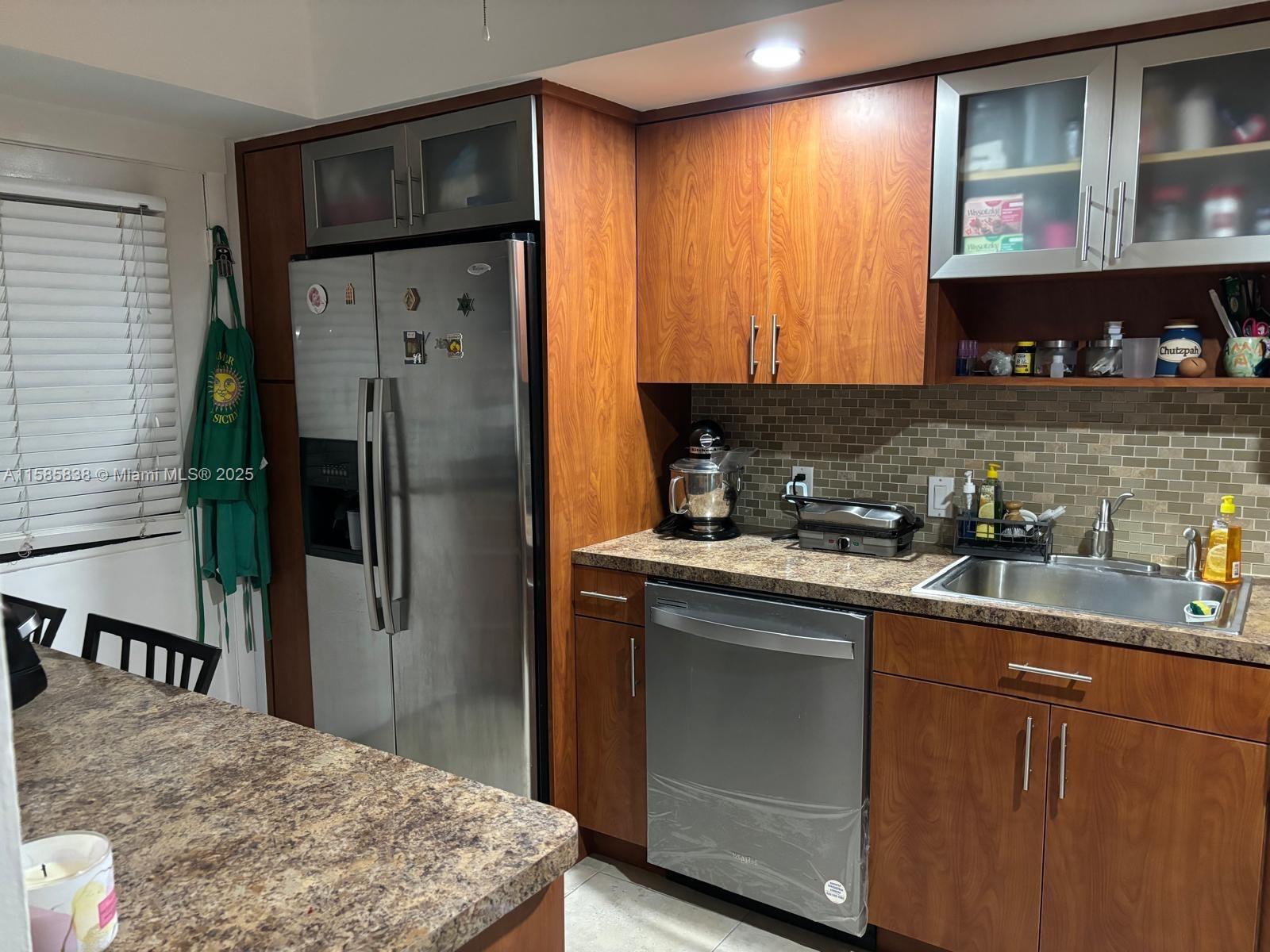 3475 N Country Club Dr #116, Aventura, Florida image 11
