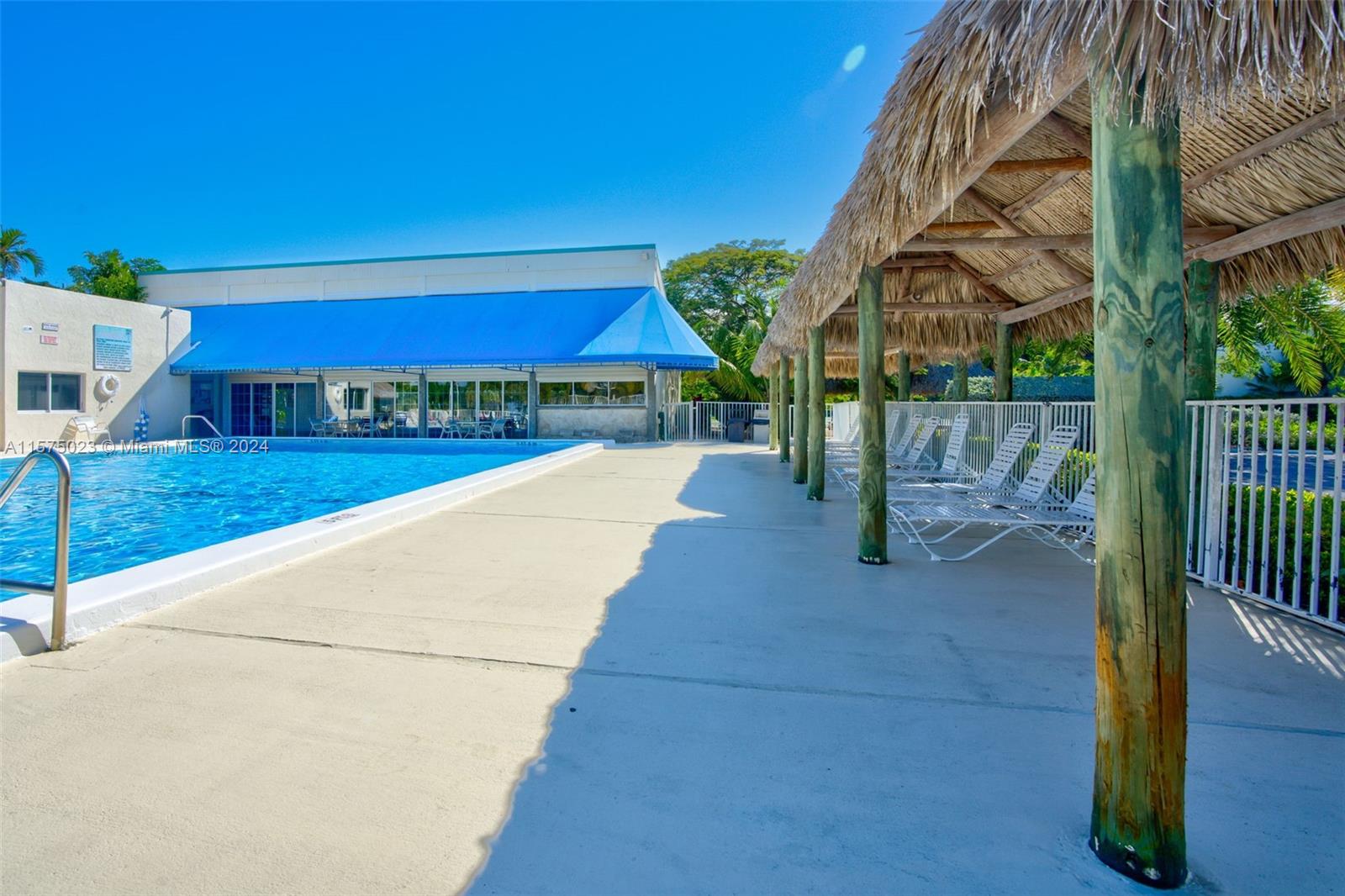 87200 Overseas Hwy #M9, Islamorada, Florida image 33