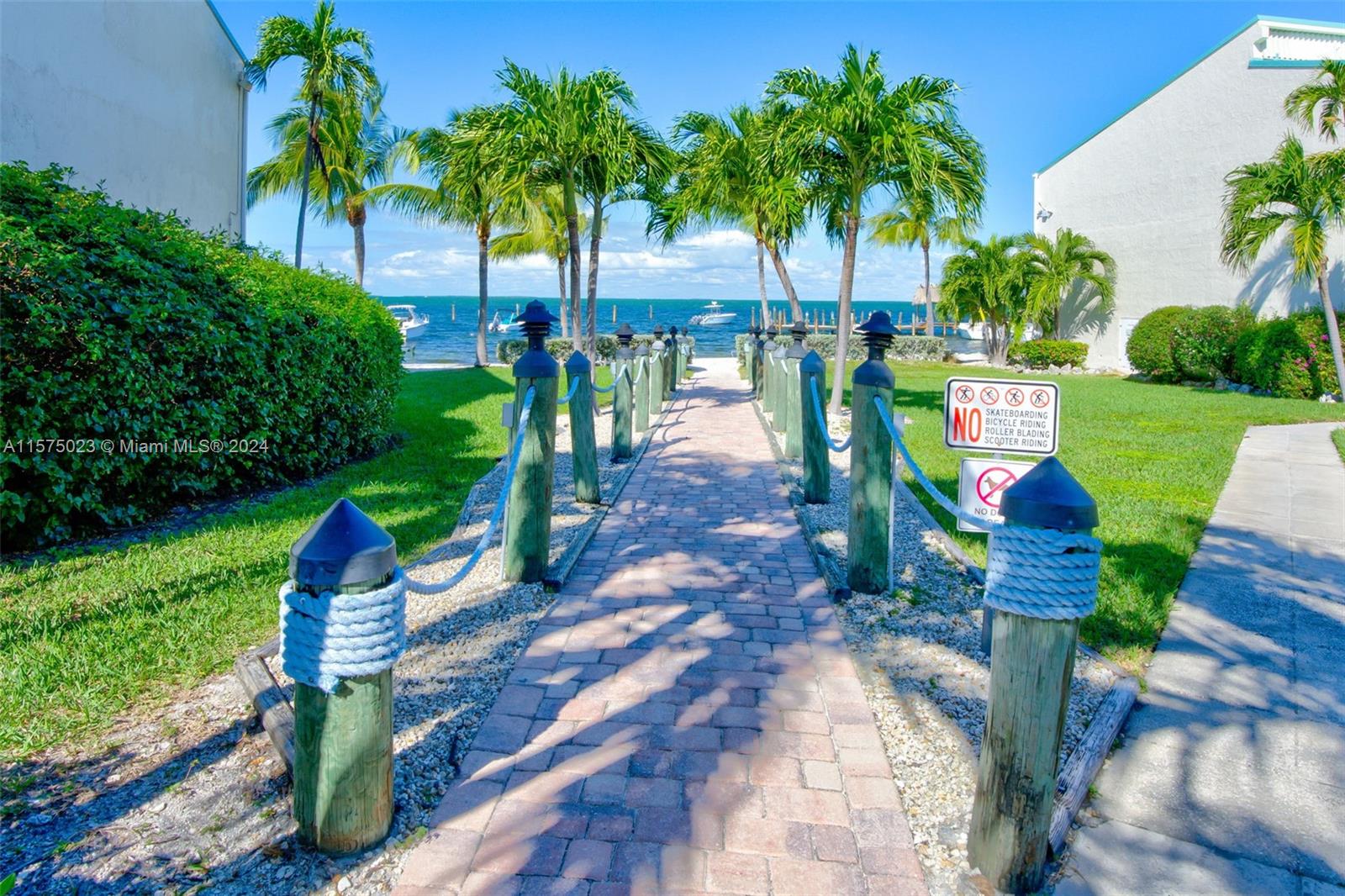 87200 Overseas Hwy #M9, Islamorada, Florida image 36