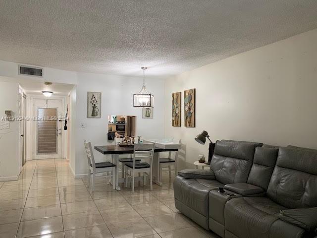 8460 Sunrise Lakes Blvd #112, Sunrise, Florida image 4