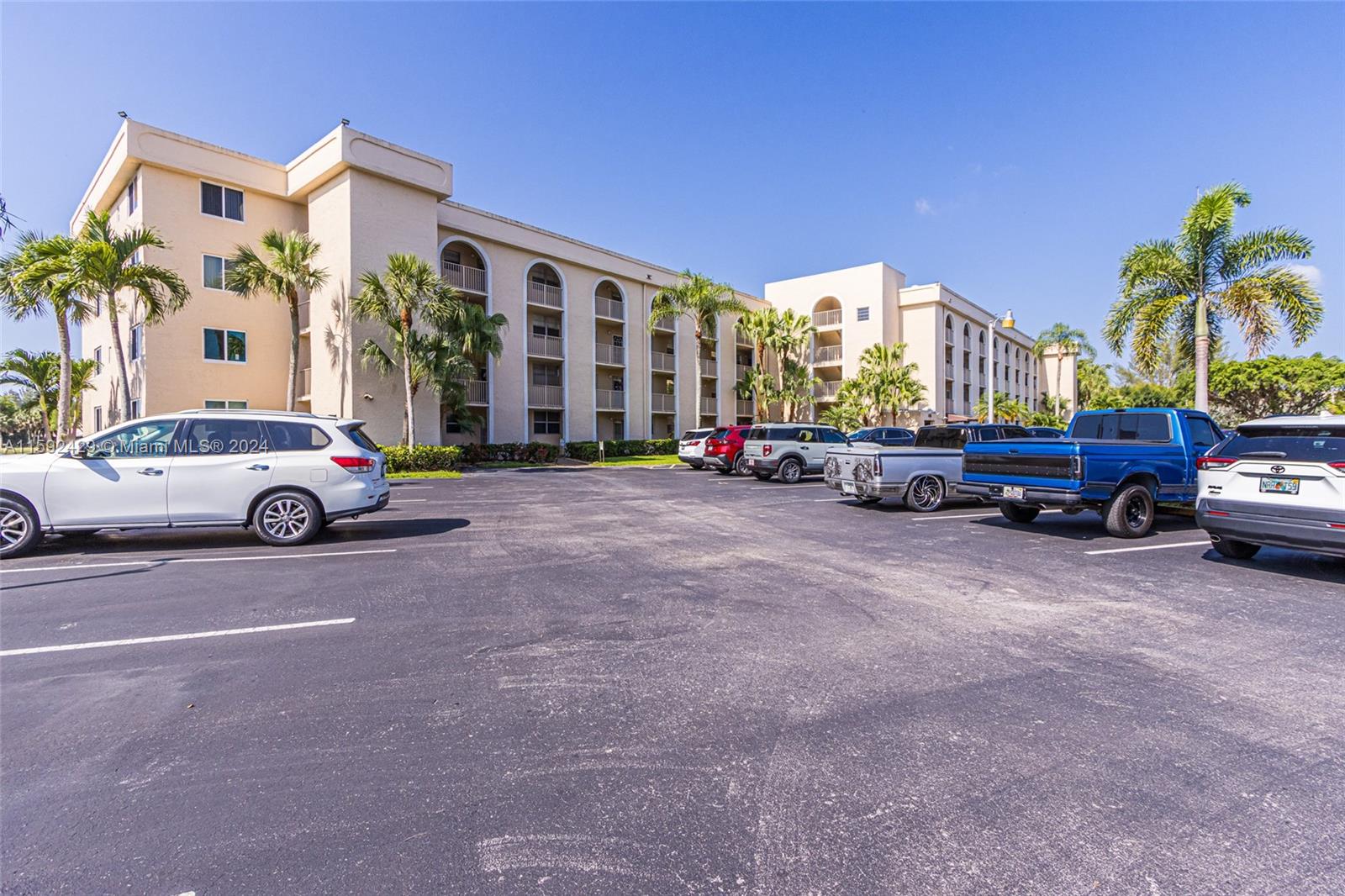 3231 Holiday Springs Blvd #409, Margate, Florida image 1