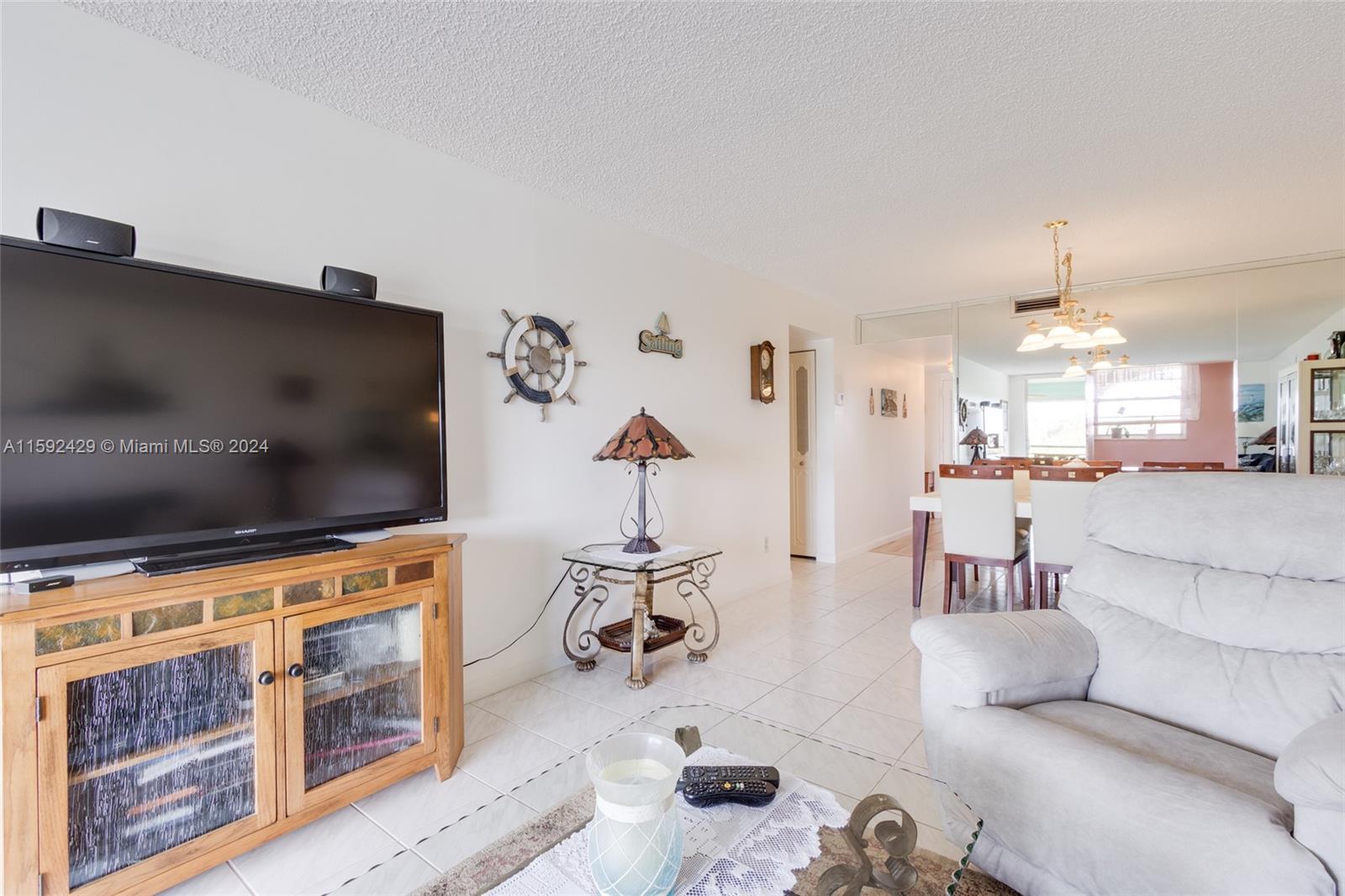 3231 Holiday Springs Blvd #409, Margate, Florida image 10