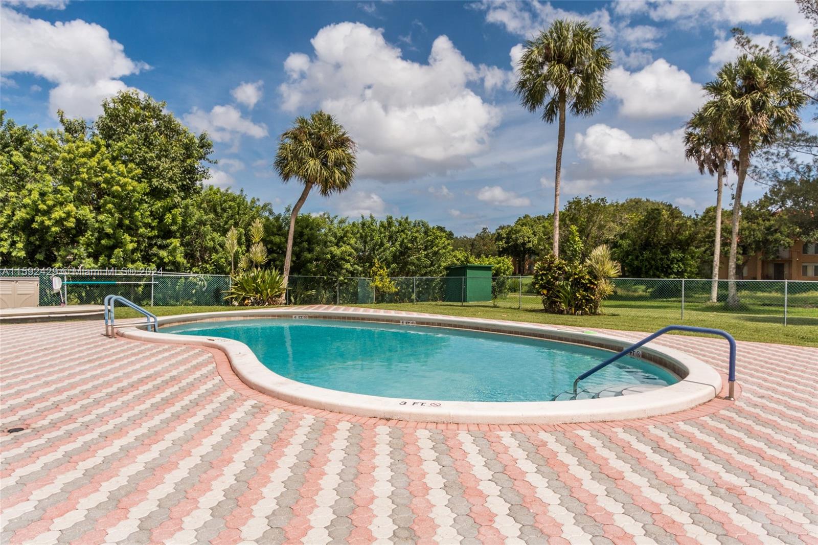 3231 Holiday Springs Blvd #409, Margate, Florida image 26