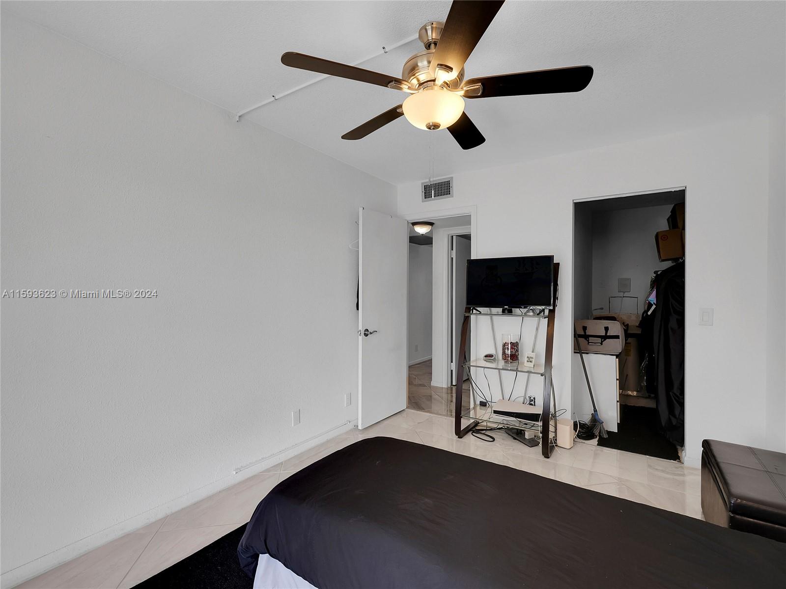 850 SW 133rd Ter #312B, Pembroke Pines, Florida image 13